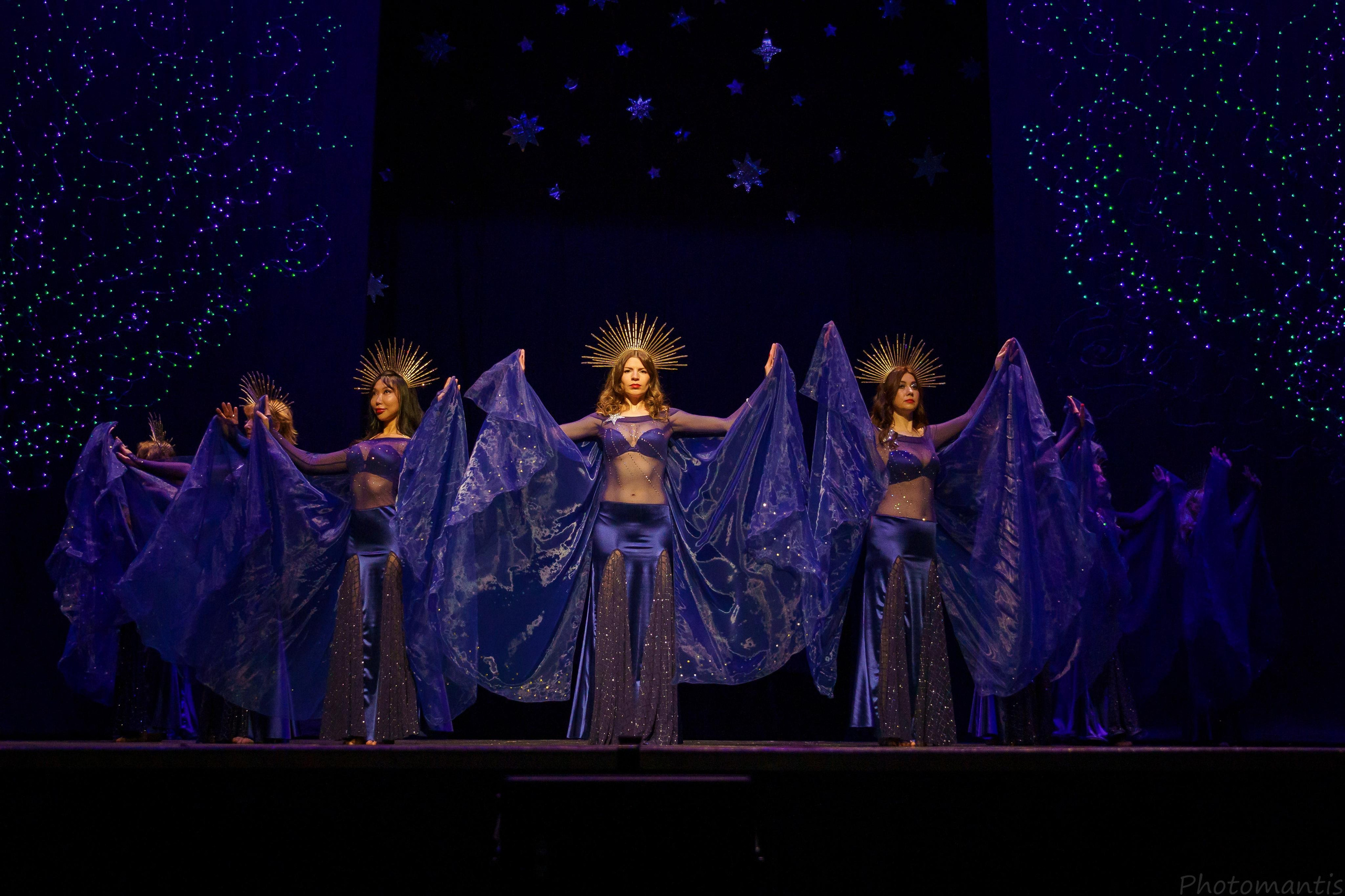 Спектакли. Photomantis