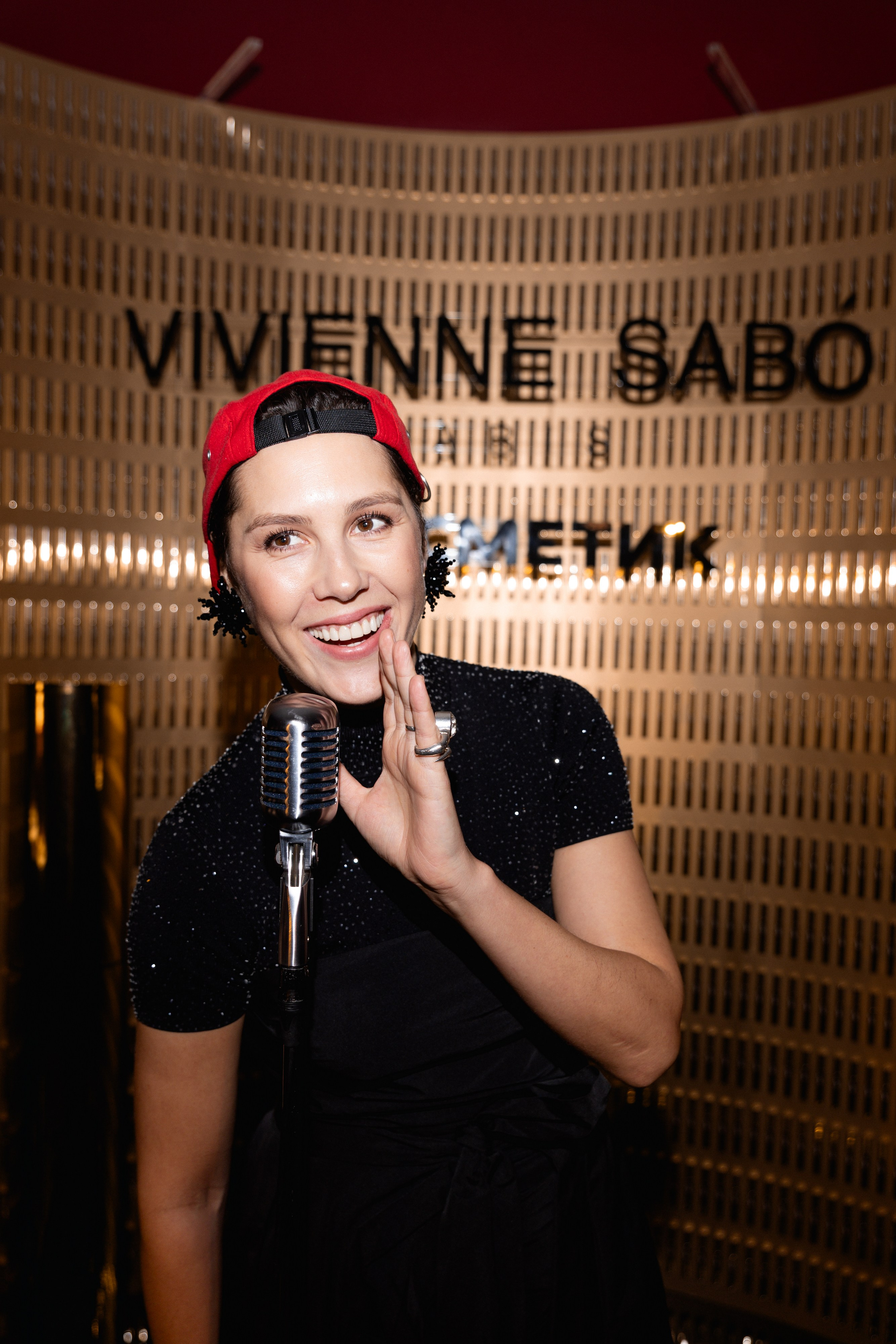 М КОСМЕТИК X VIVIENNE SABO. Репортажный фотограф Сурков Артем Москва