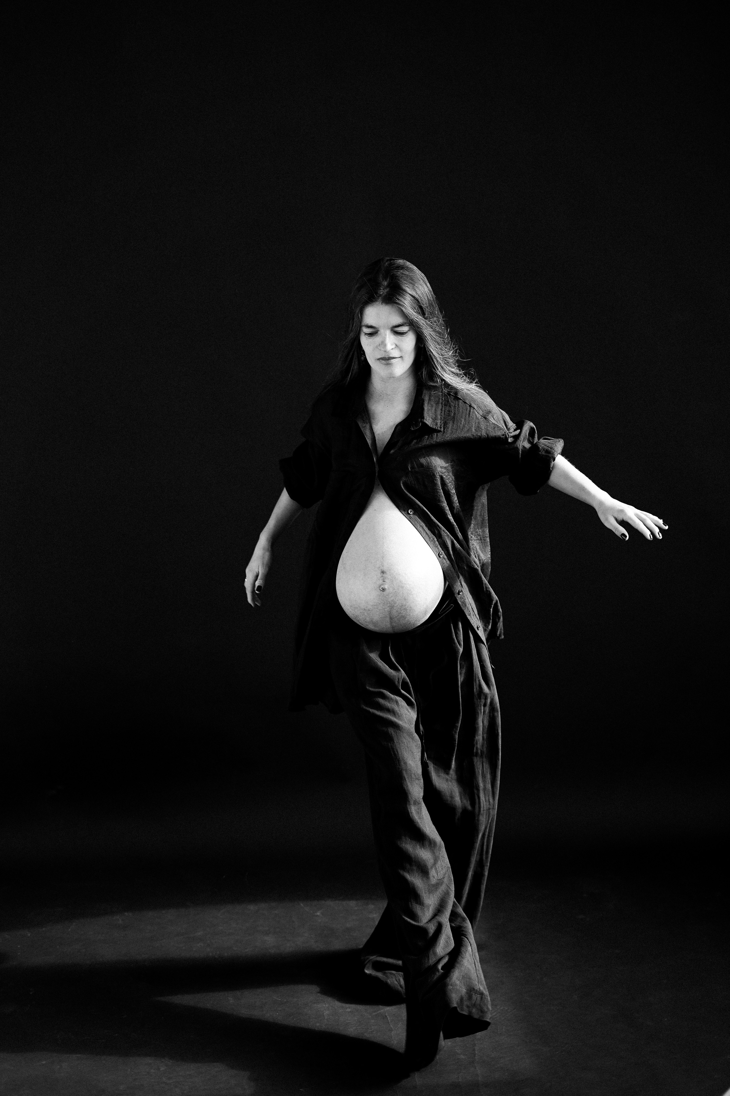 Lota in the sunny studio. Photographer and videographer Valeria Lisauske