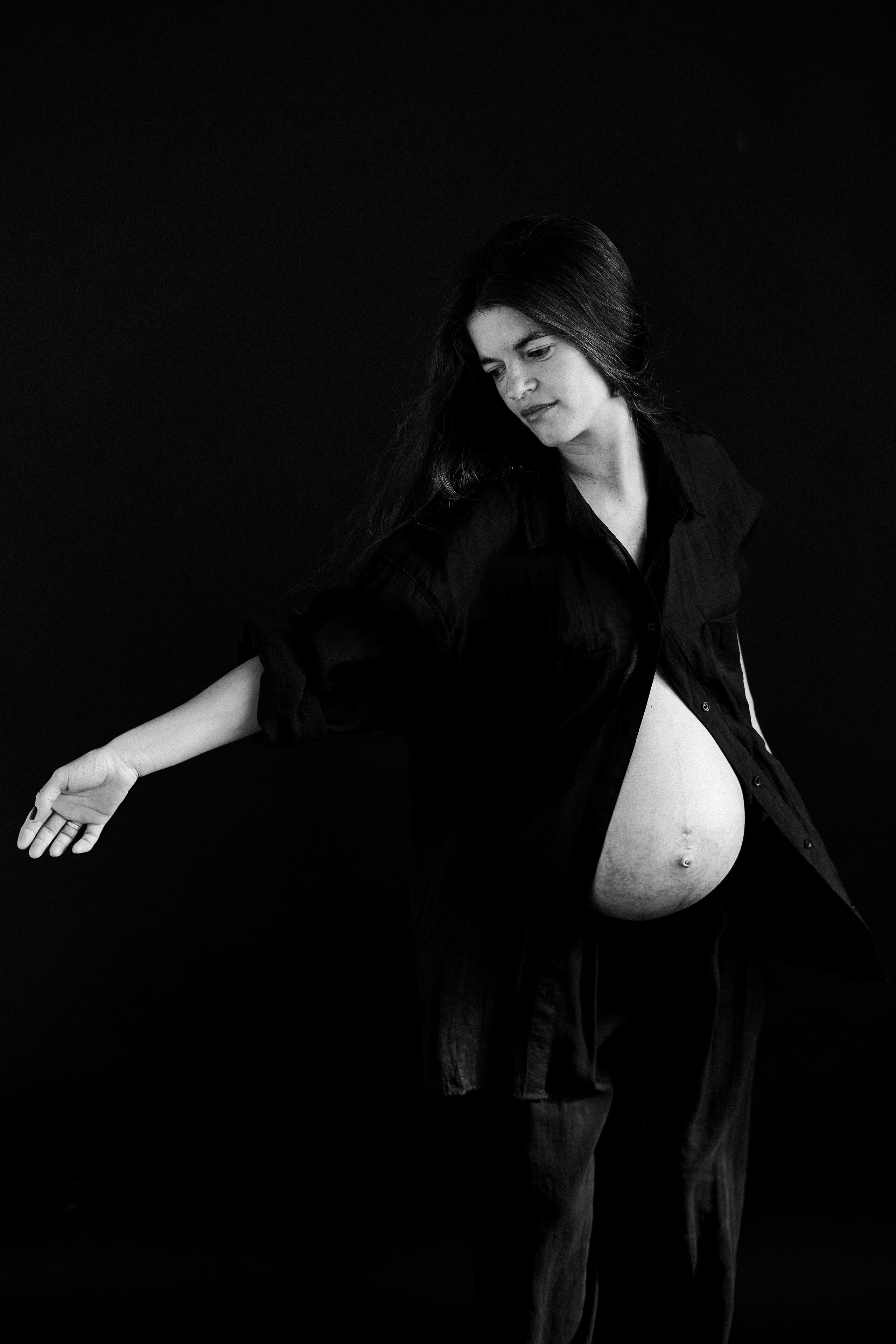 Lota in the sunny studio. Photographer and videographer Valeria Lisauske