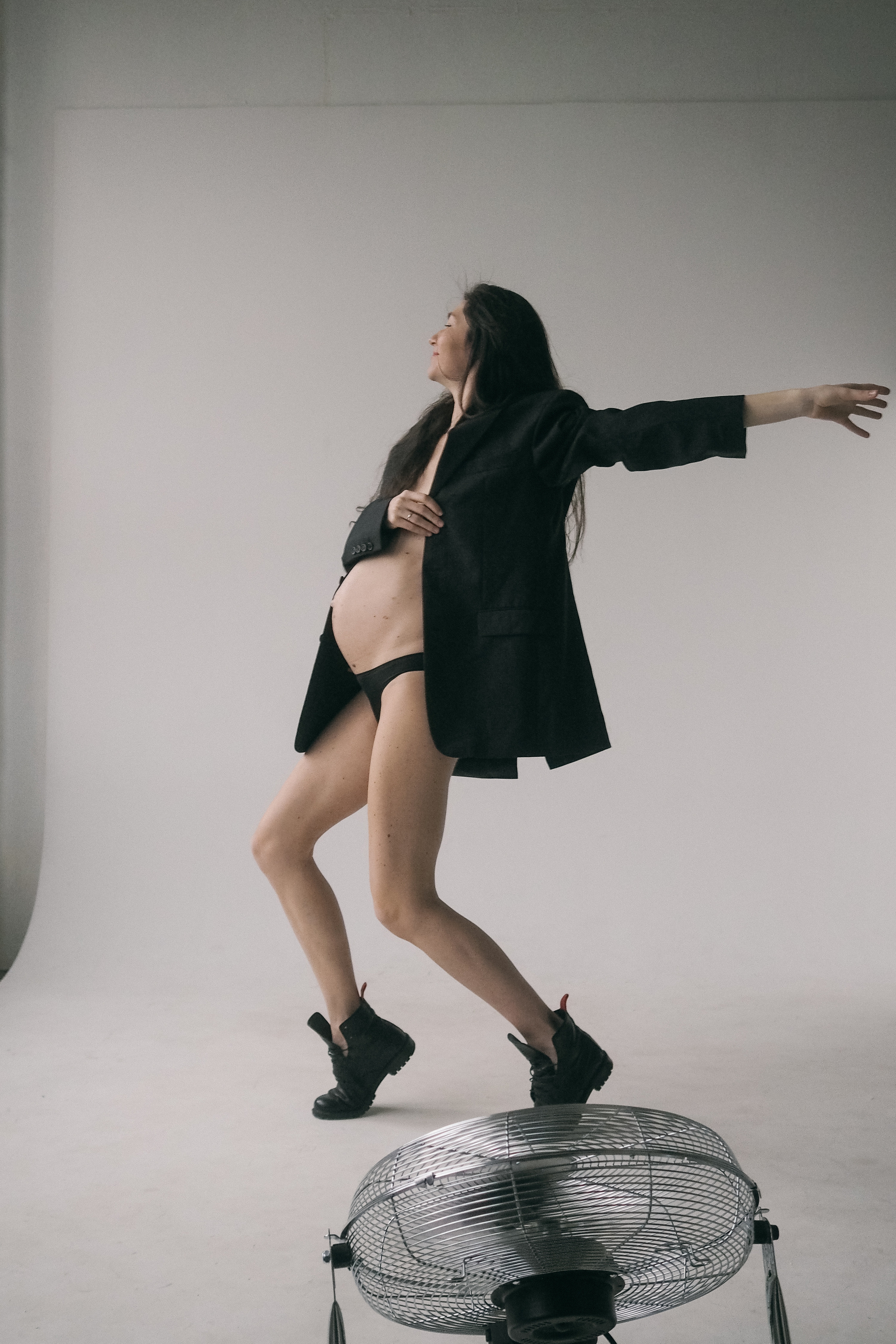 Olga, dance and silence. Photographer and videographer Valeria Lisauske