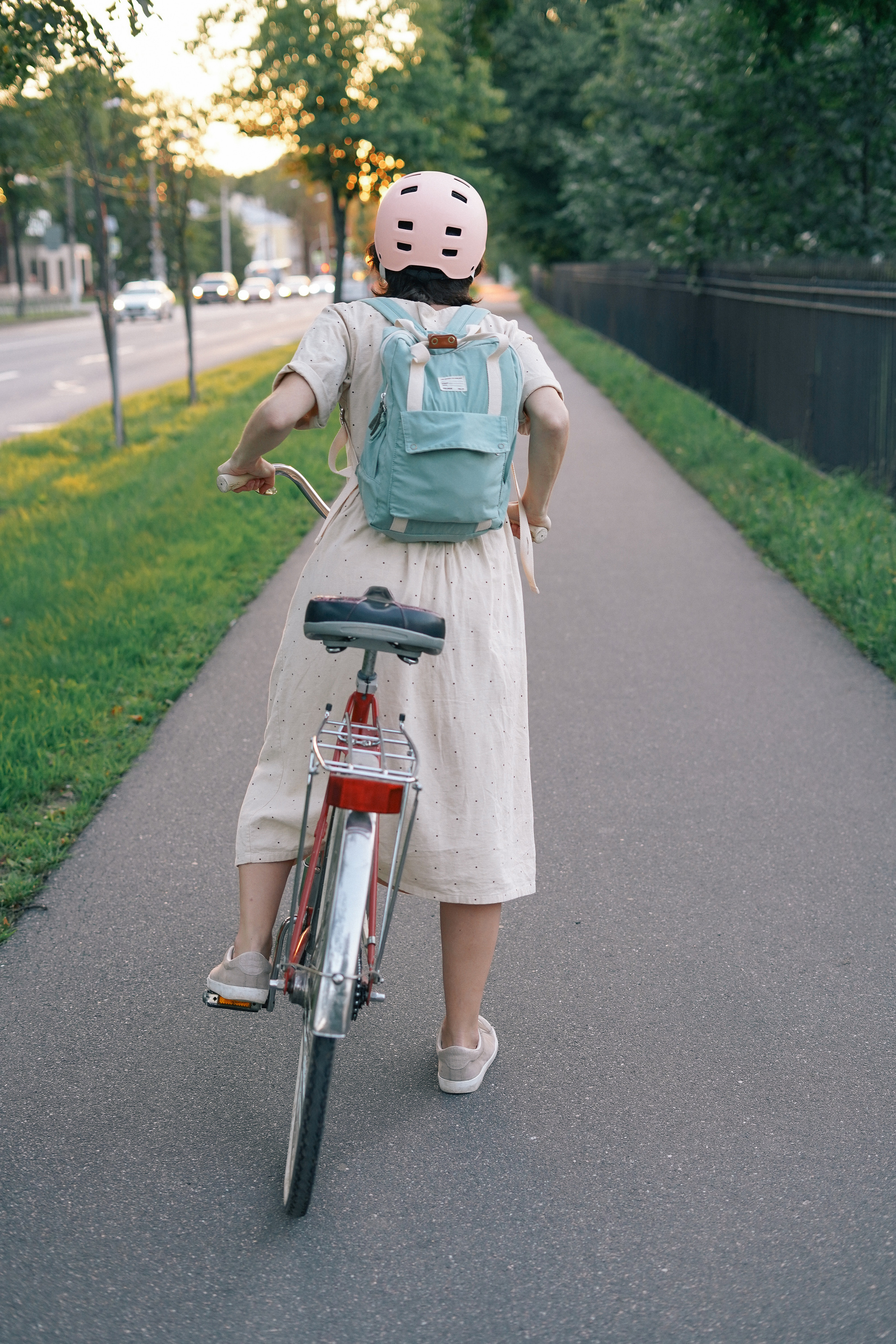 Maria, the bicycle and the end of summer. Photographer and videographer Valeria Lisauske
