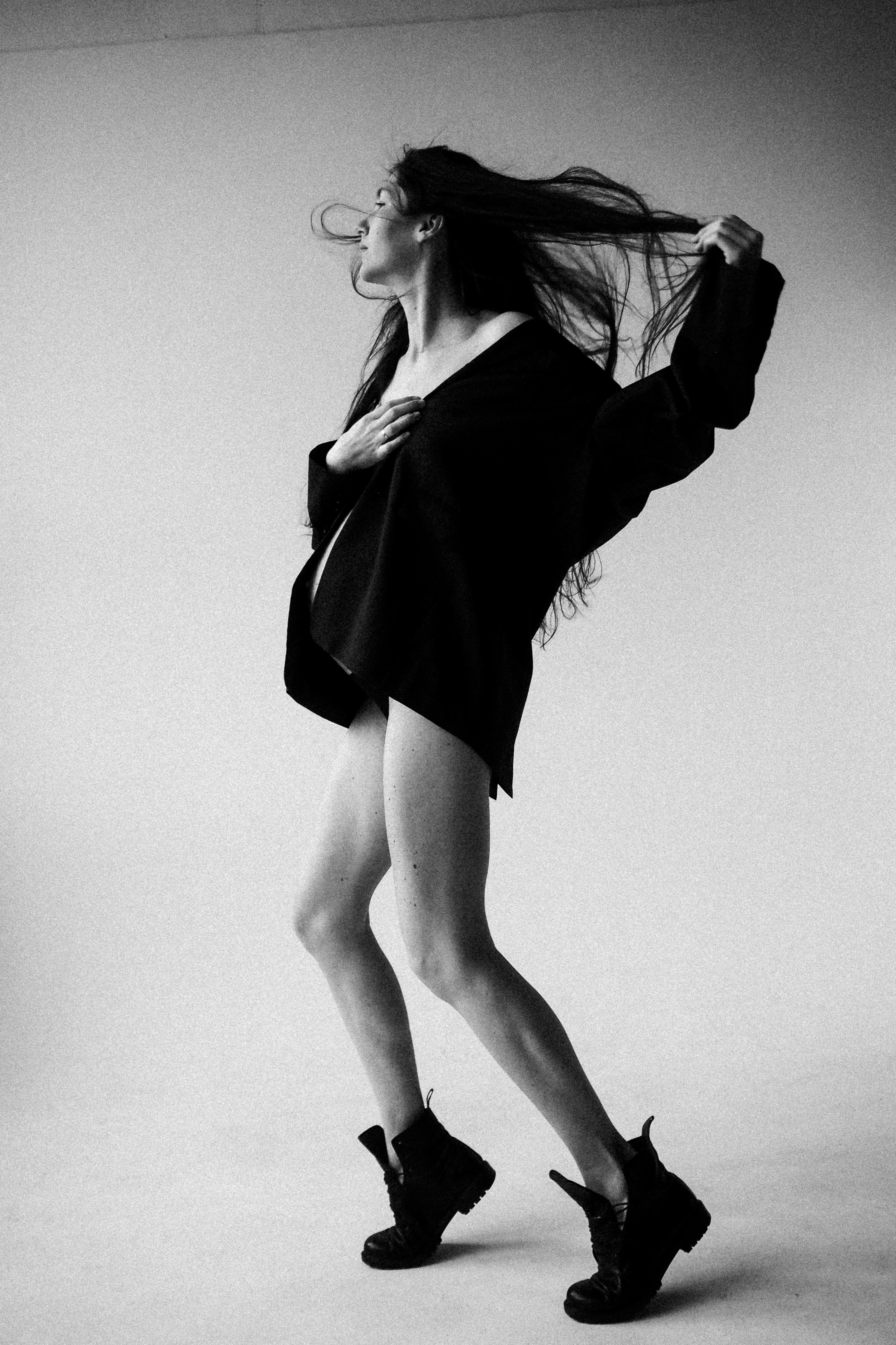Olga, dance and silence. Photographer and videographer Valeria Lisauske