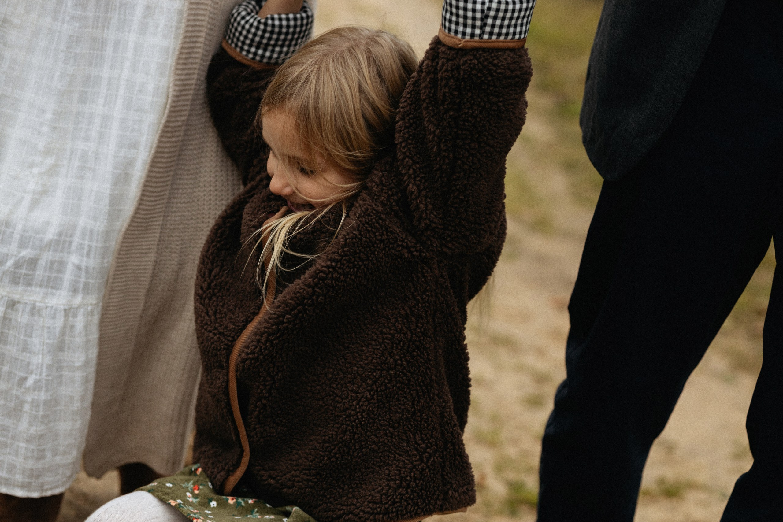 Семейная фотосессия на природе. Вера Пьянцева семейный, свадебный и парный фотограф в Санкт-Петербурге