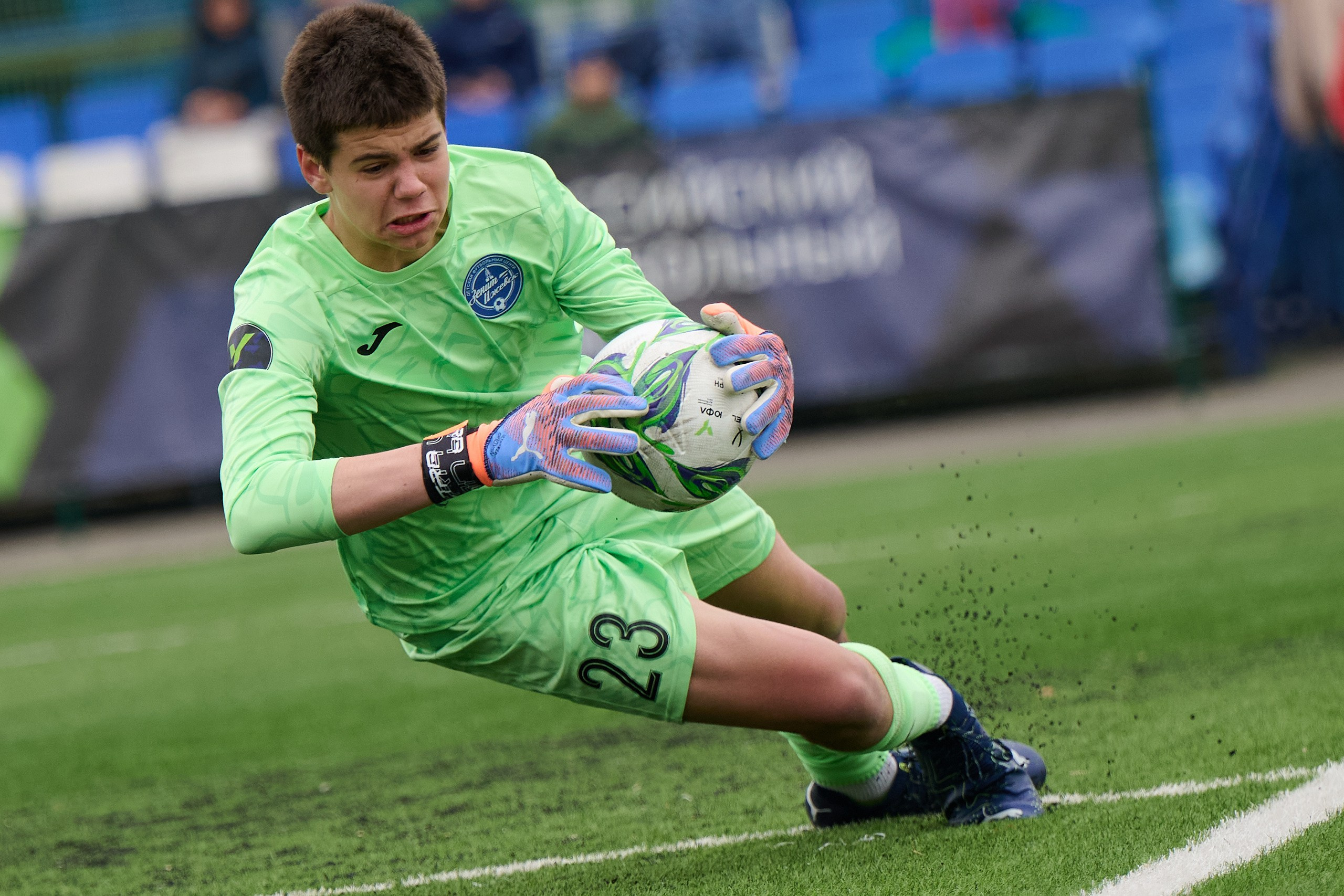 2 тур ЮФЛ Приволжье 2025. «Зенит-Ижевск» — «Трудовые резервы». Спортивный репортажный фотограф в Ижевске Сергей Мерзляков