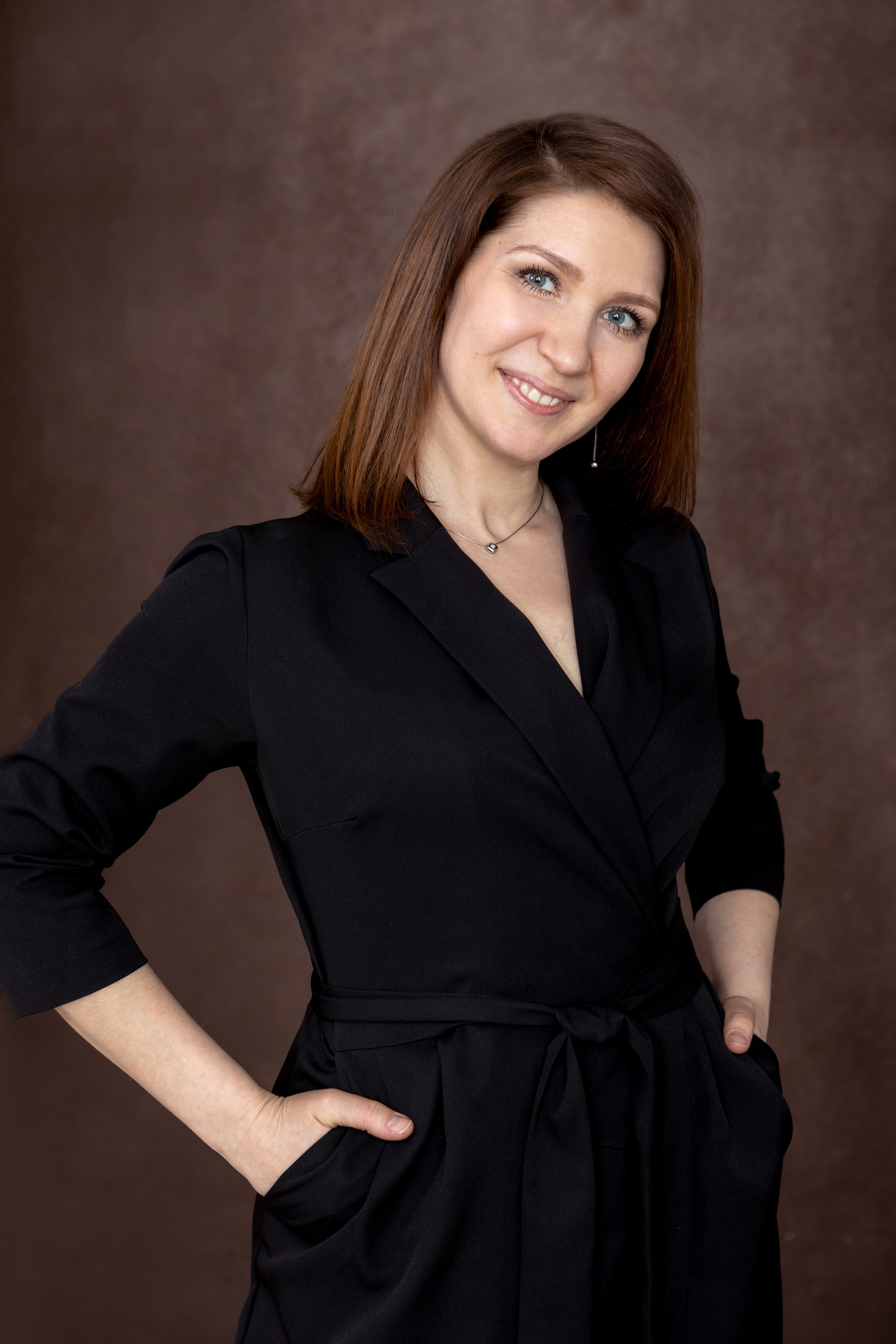 Семейная фотосессия в студии. Фотограф в Оренбурге. Профессиональный фотограф