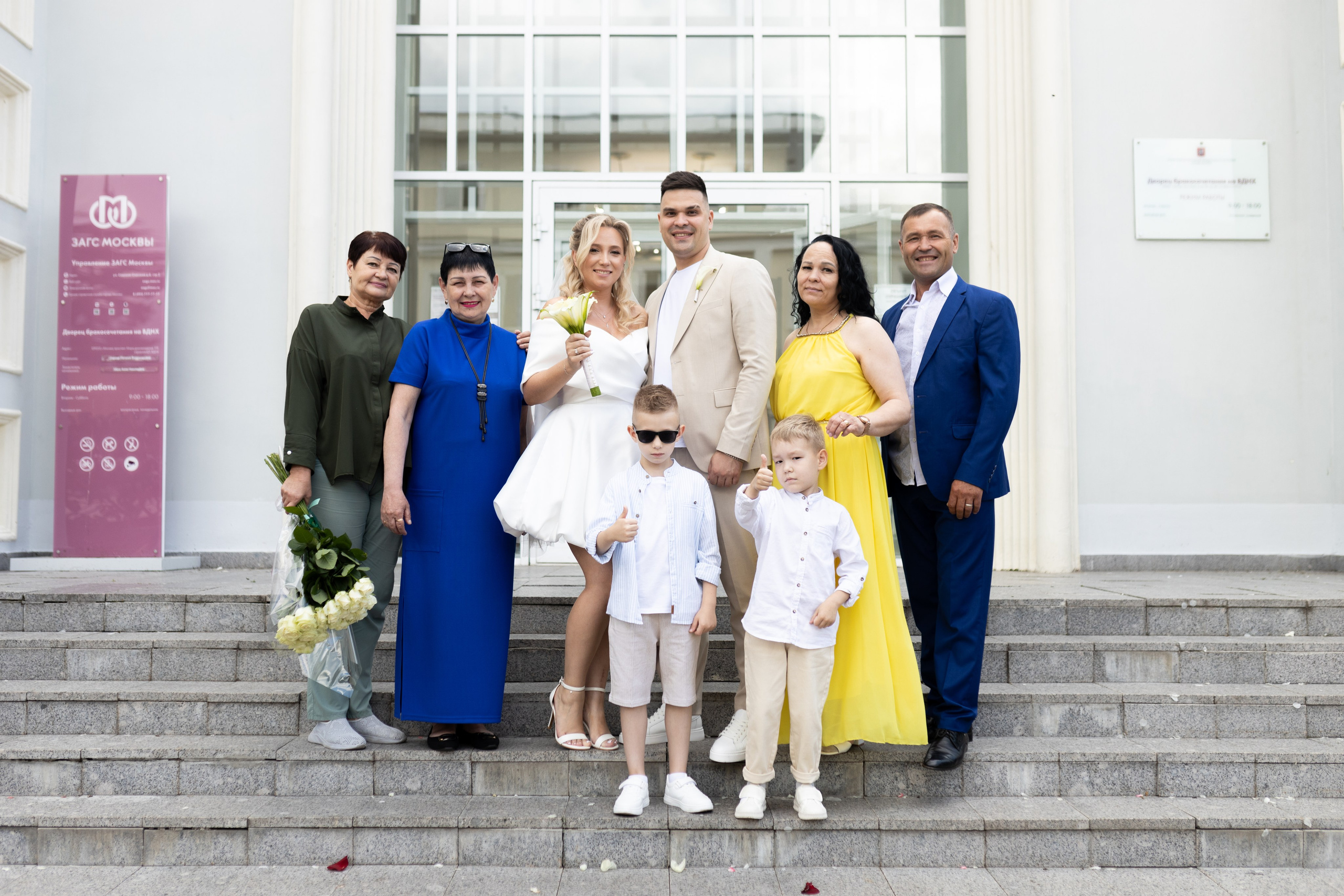 Олеся и Рома, ВДНХ. Свадебный фотограф | Москва