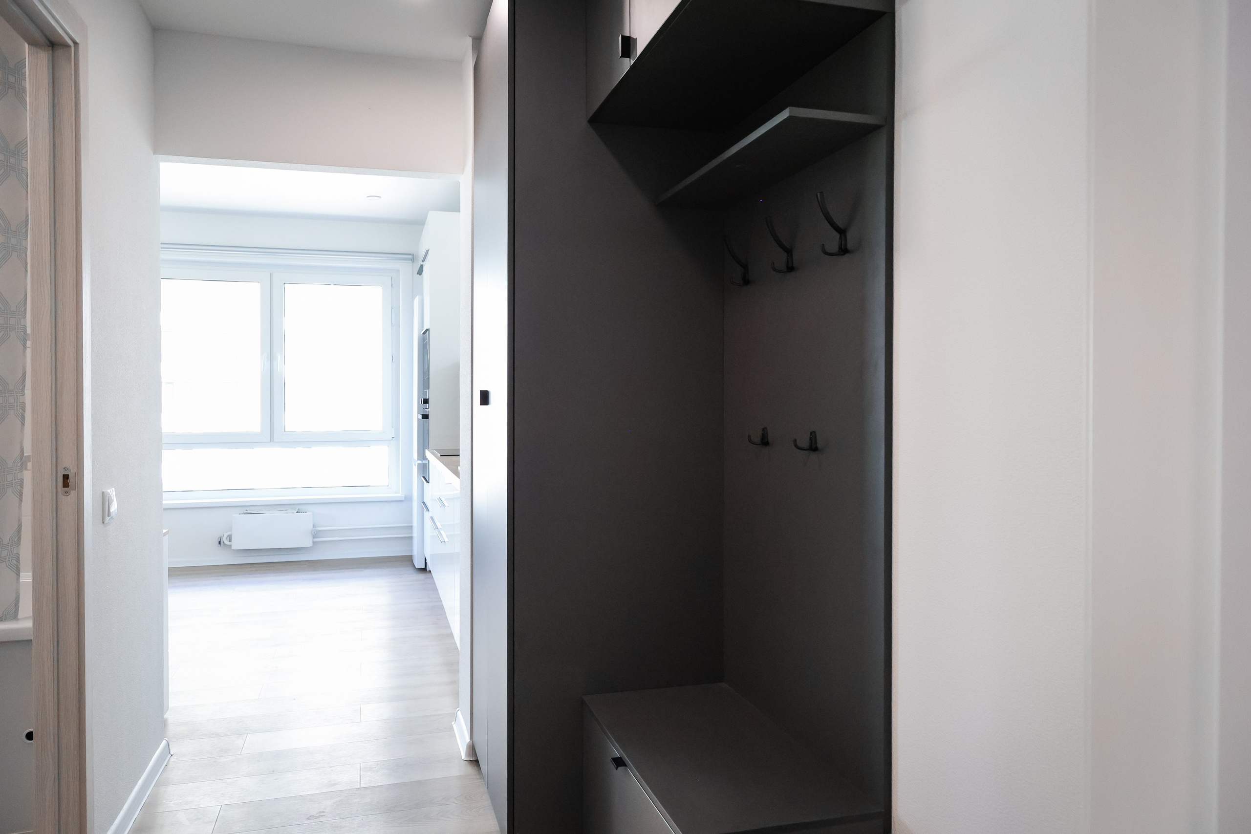 APARTMENT COMPLEX INTERIOR. Mixturecaptures