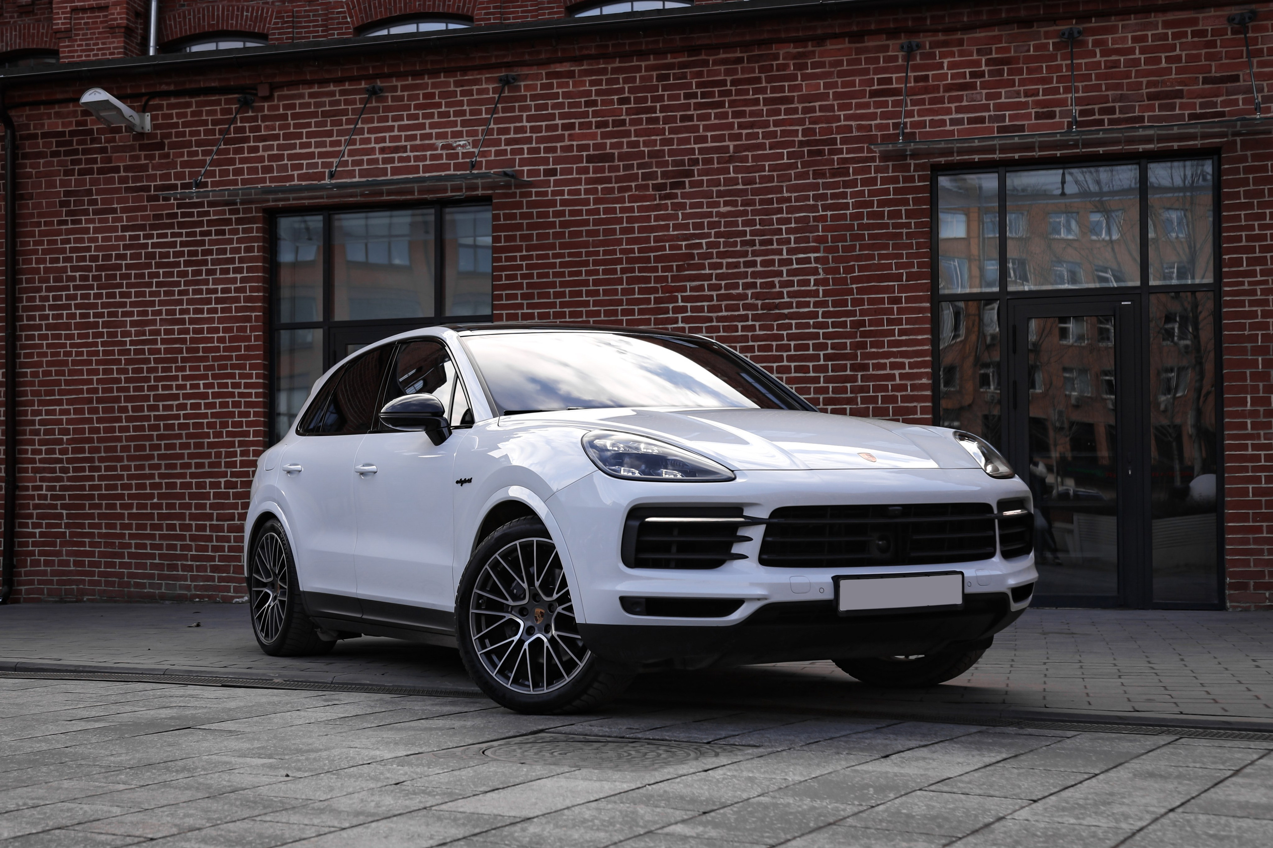 2020 Porsche Cayenne 3.0 AT. Mixturecaptures