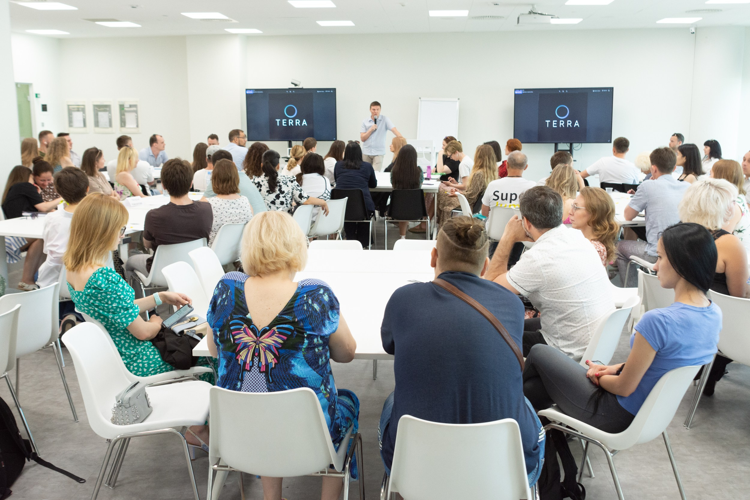 Всреча бизнес-клуба Терра. Фотограф Максим Буряк