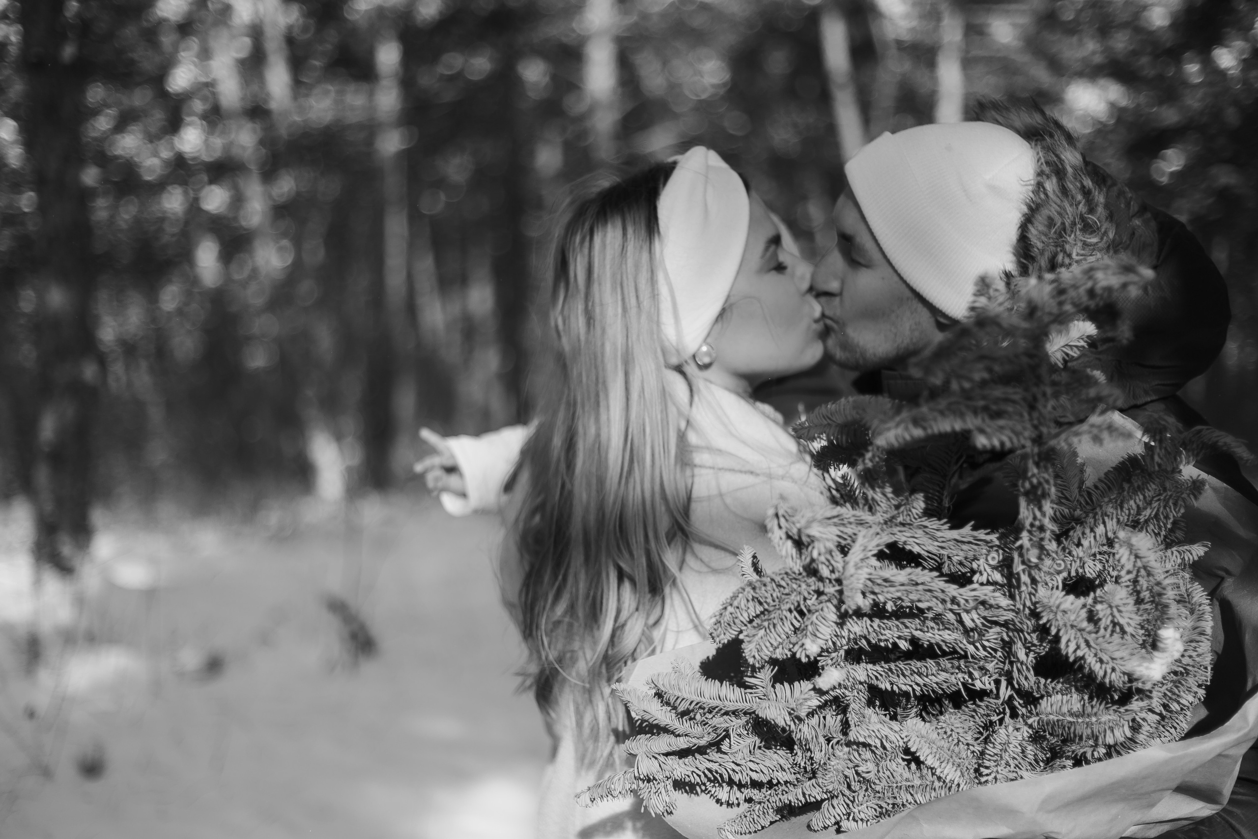 Евгений, Александра и Василиса в лесу. Фотограф в Крыму | Виктория Нотевская