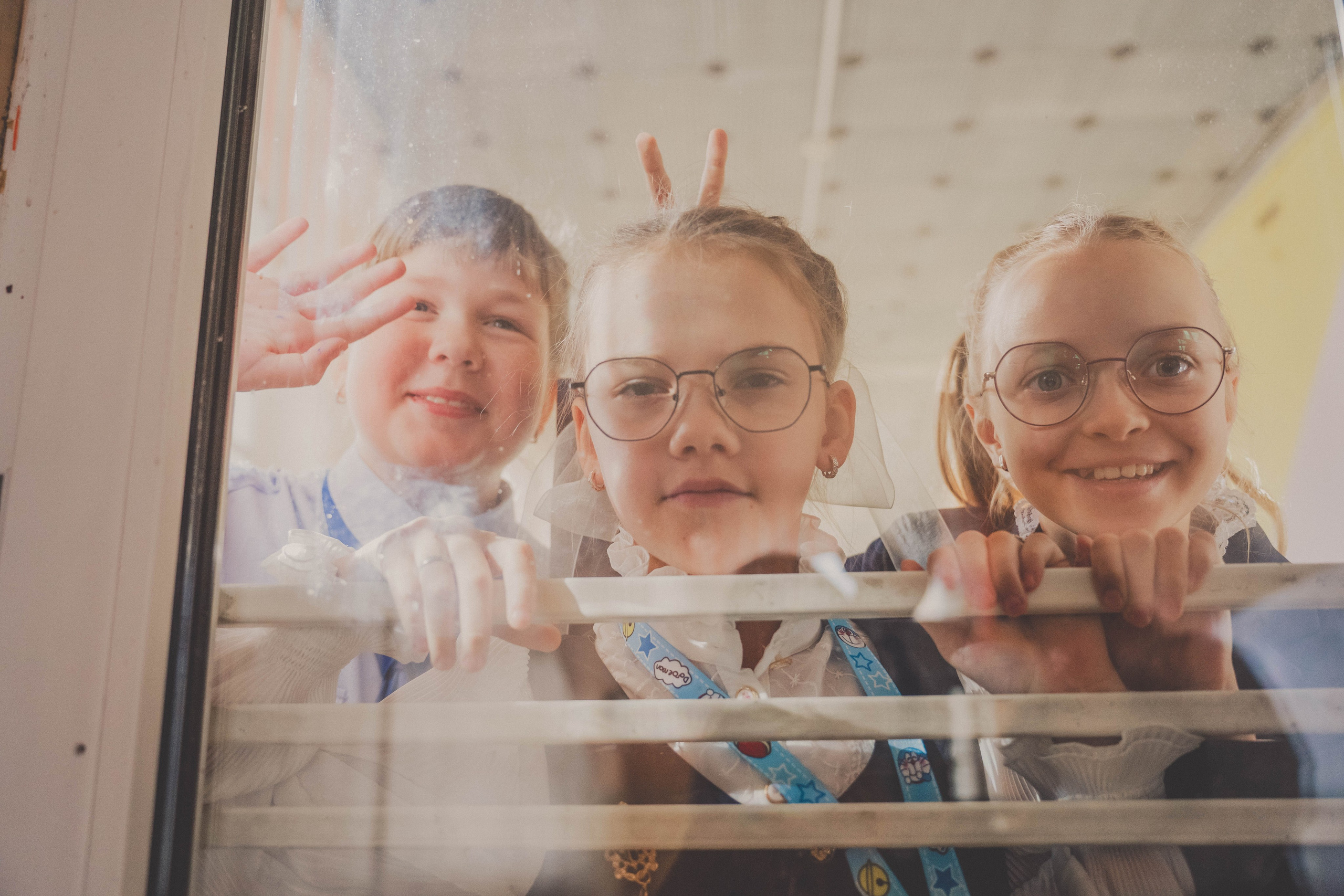 Классбук Гимназия 32 Иваново. Ирина Коновалова школьный фотограф. Выпускные альбомы Ярославль