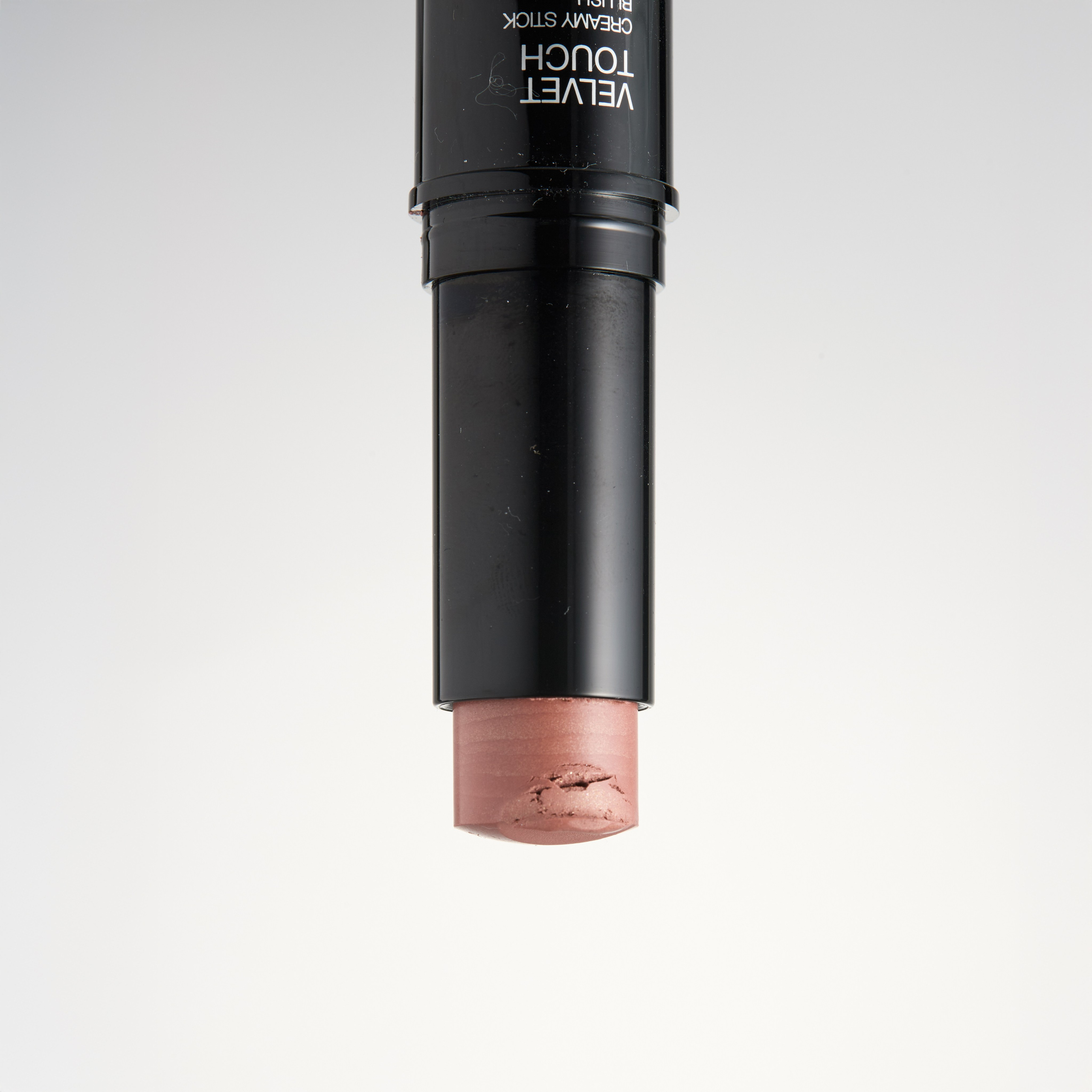 BEFORE/AFTER. Professional retoucher