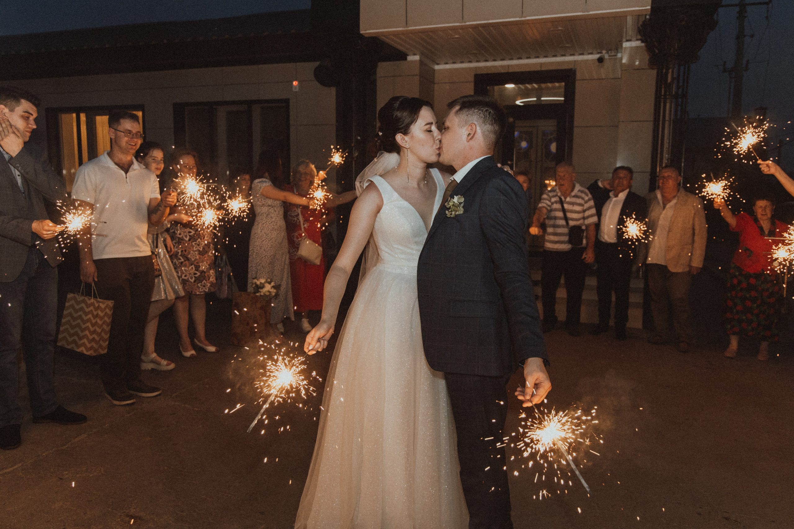 Алёна и Денис (полный день). Фотограф в Барнауле Юлия Садвокасова