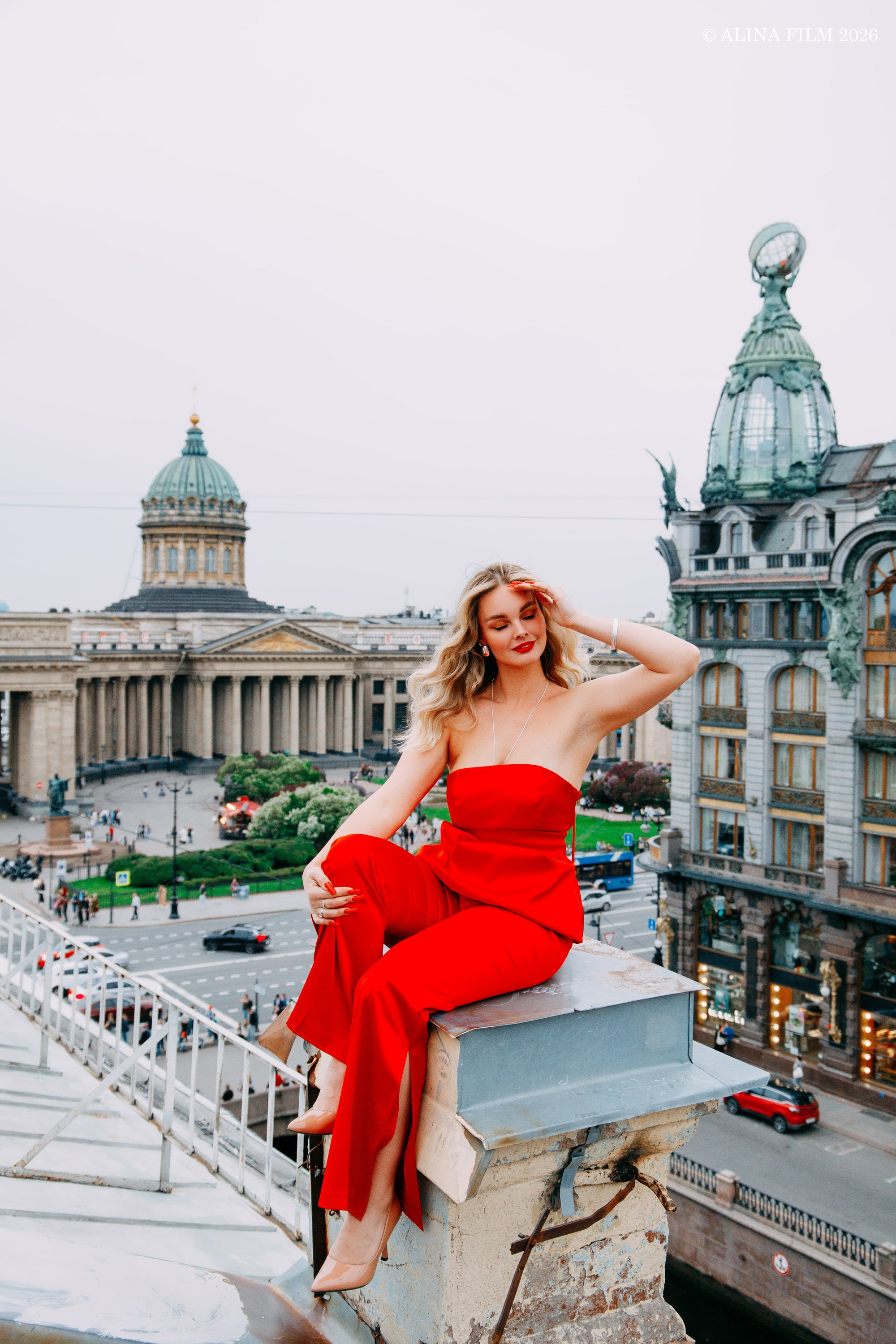 Фотосессия: крыша с видом на Казанский и Зингер. Фотограф в Санкт-Петербурге Alina Film