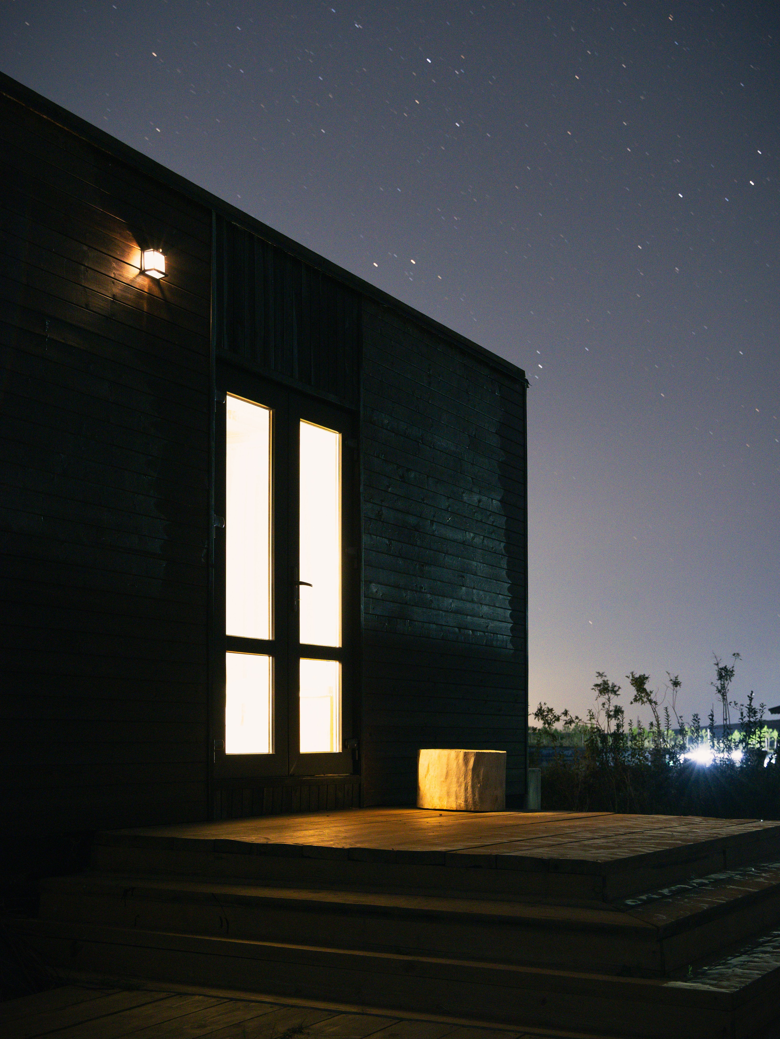 Domik в саду. Артем Корнев Фотограф