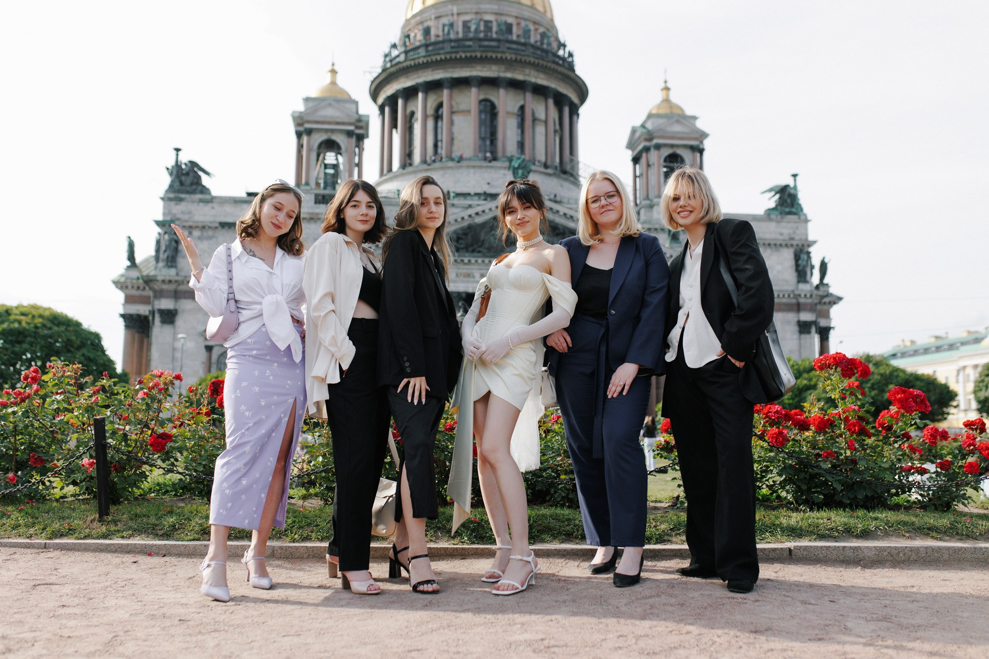 Свадебная фотосессия на Исаакиевской площади. Свадебный фотограф СПБ