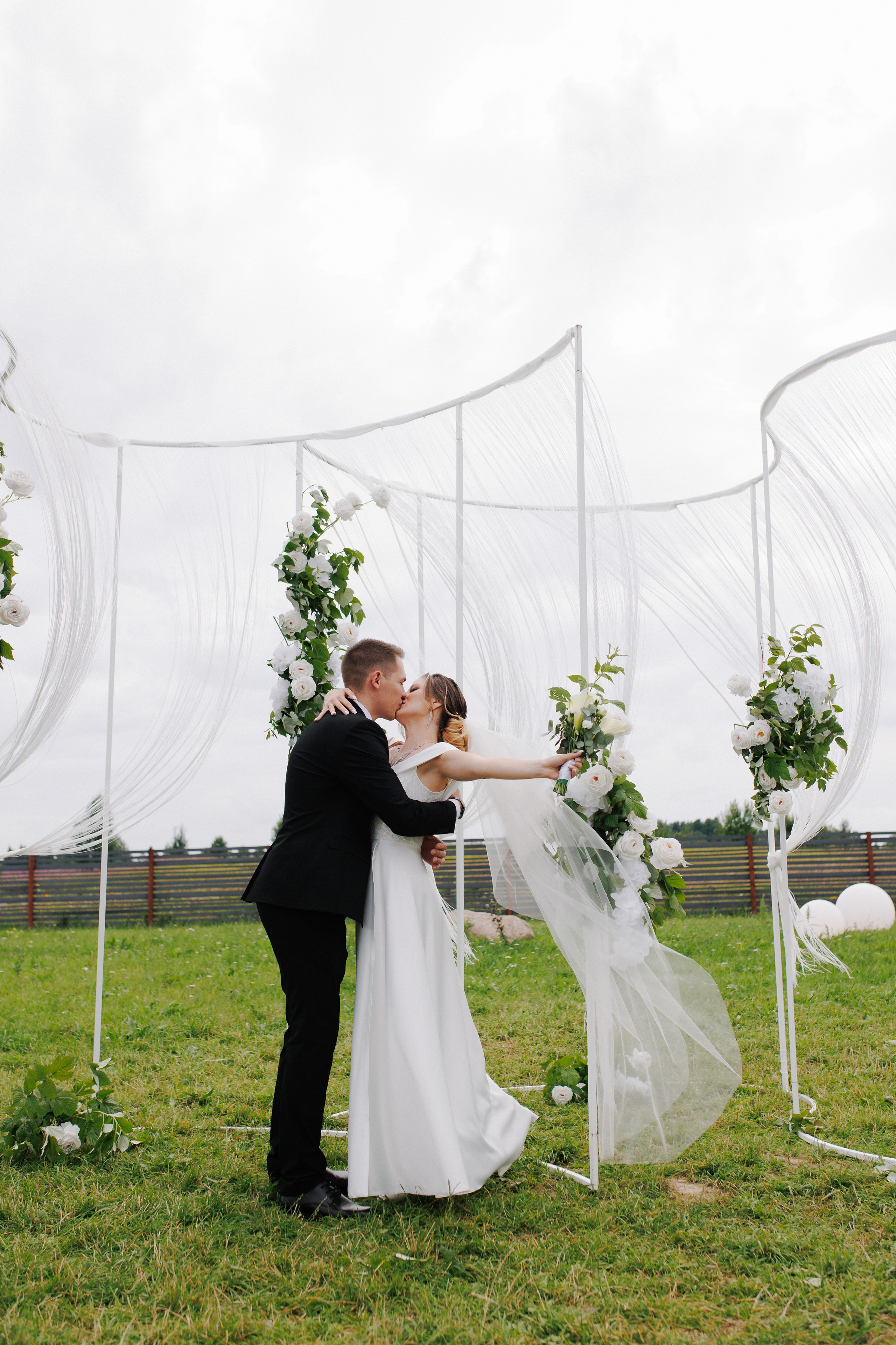 Свадебная фотосессия и банкетная часть в усадьбе СПБ. Свадебный фотограф СПБ