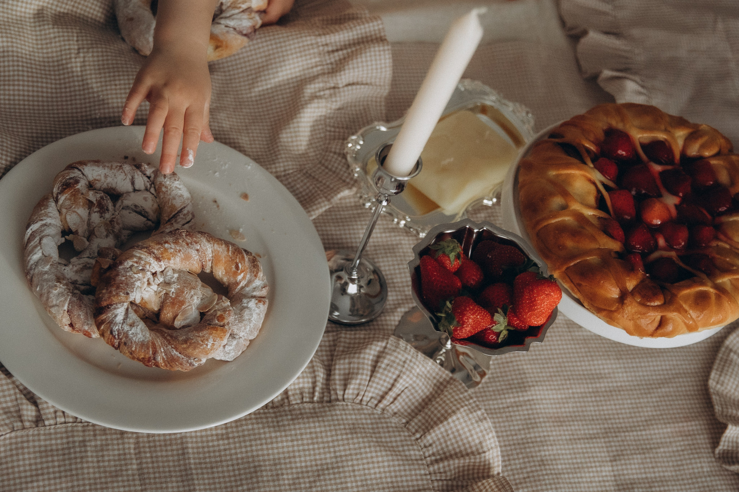 Клубничный пирог. Фотограф  Челябинск Варвара Шарапова