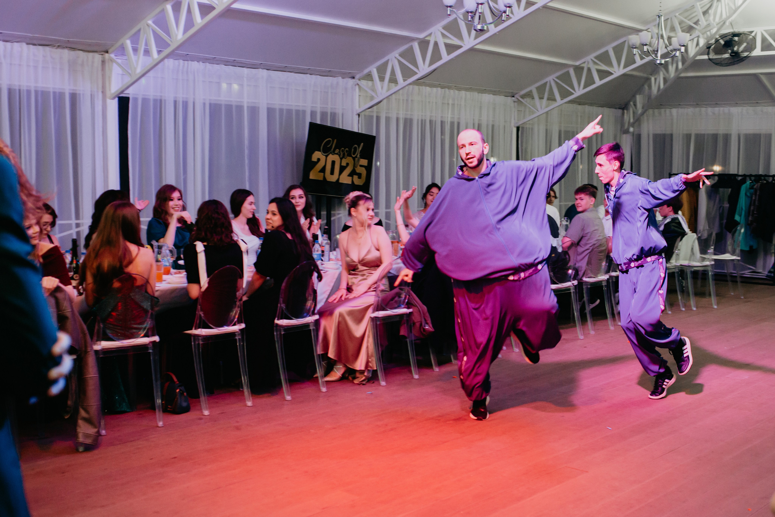 Выпускной 2025 (41 школа) 11 класс. Фотограф в Челябинске Ополихина Анна