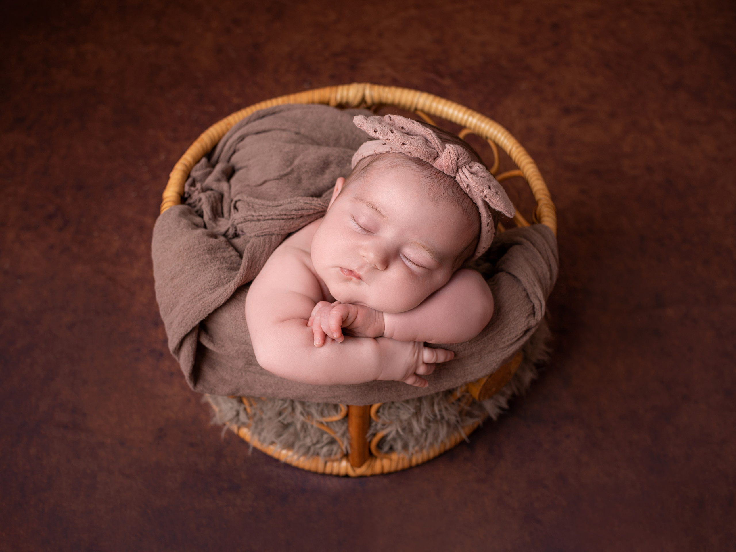 Фотосессия новорожденных дома Краснодар. Фотограф новорожденных Краснодар Малышенко Надежда