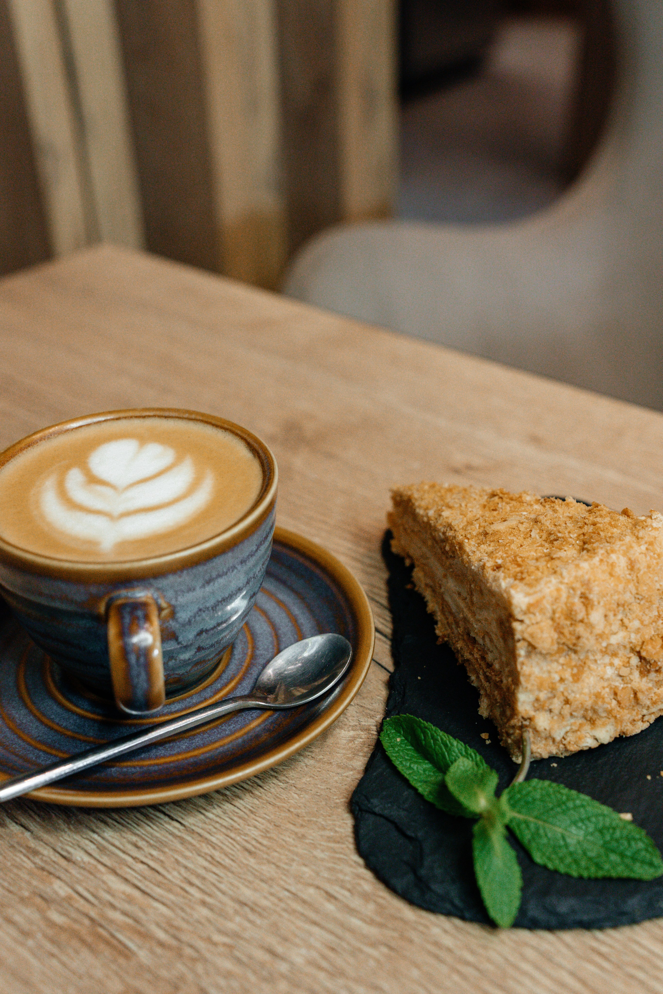 Контент- съёмка для кофейни «ЗАРЯД». Ваш семейный фотограф в Минске — Вика Трегубова