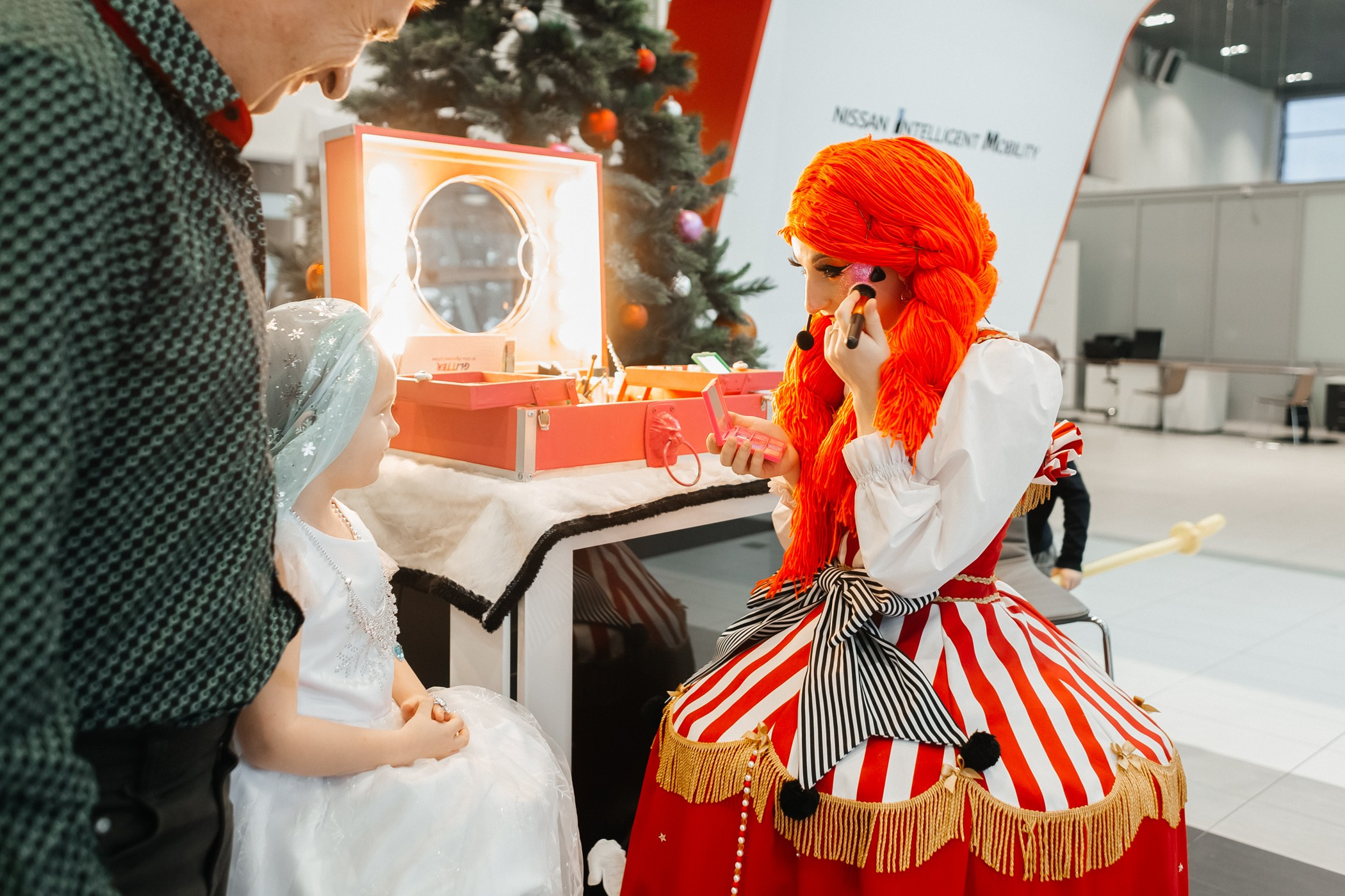 Детский мастер-класс в «Картель Авто» — «Студия чудес Алиса». Фотограф Кемерово | Сергей