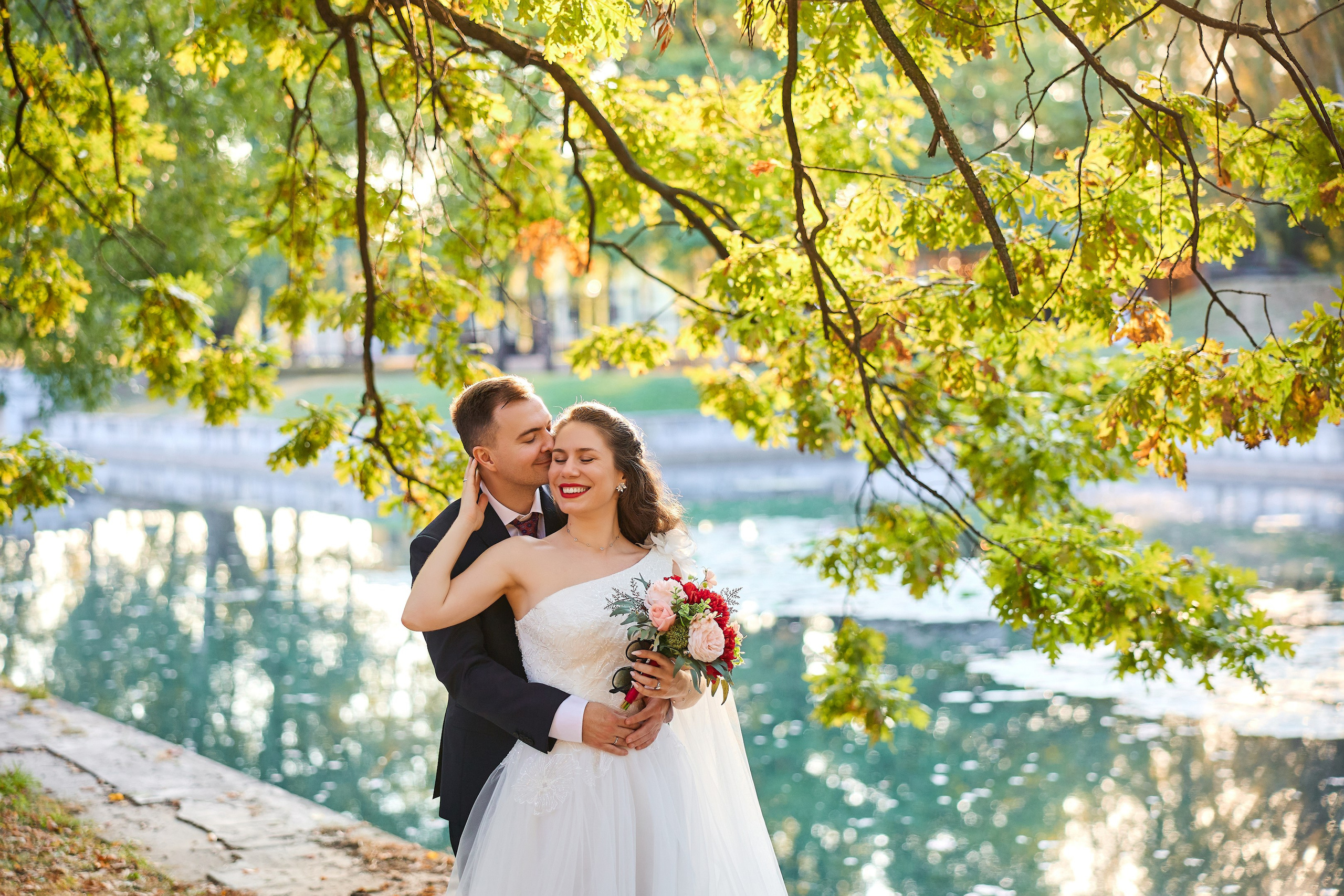 Свадебная фотосессия в Кусково. Свадебный фотограф Сергей Колбинский