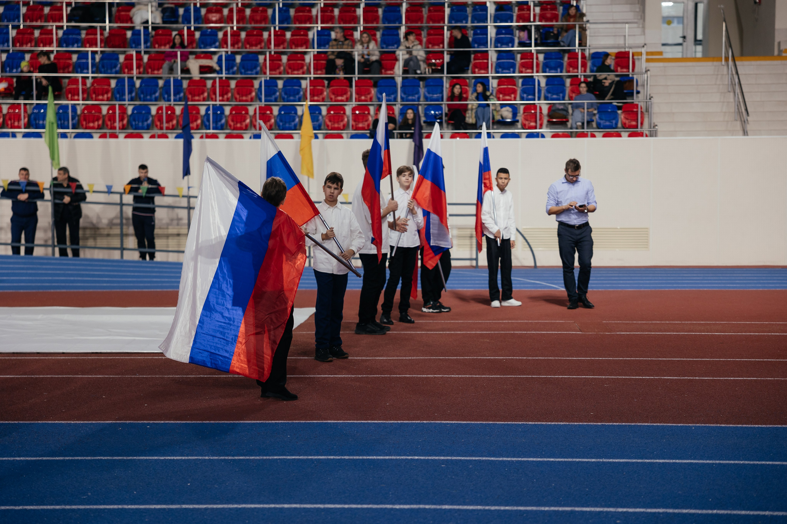 Манеж соревнования. Фотограф Крохин Олег