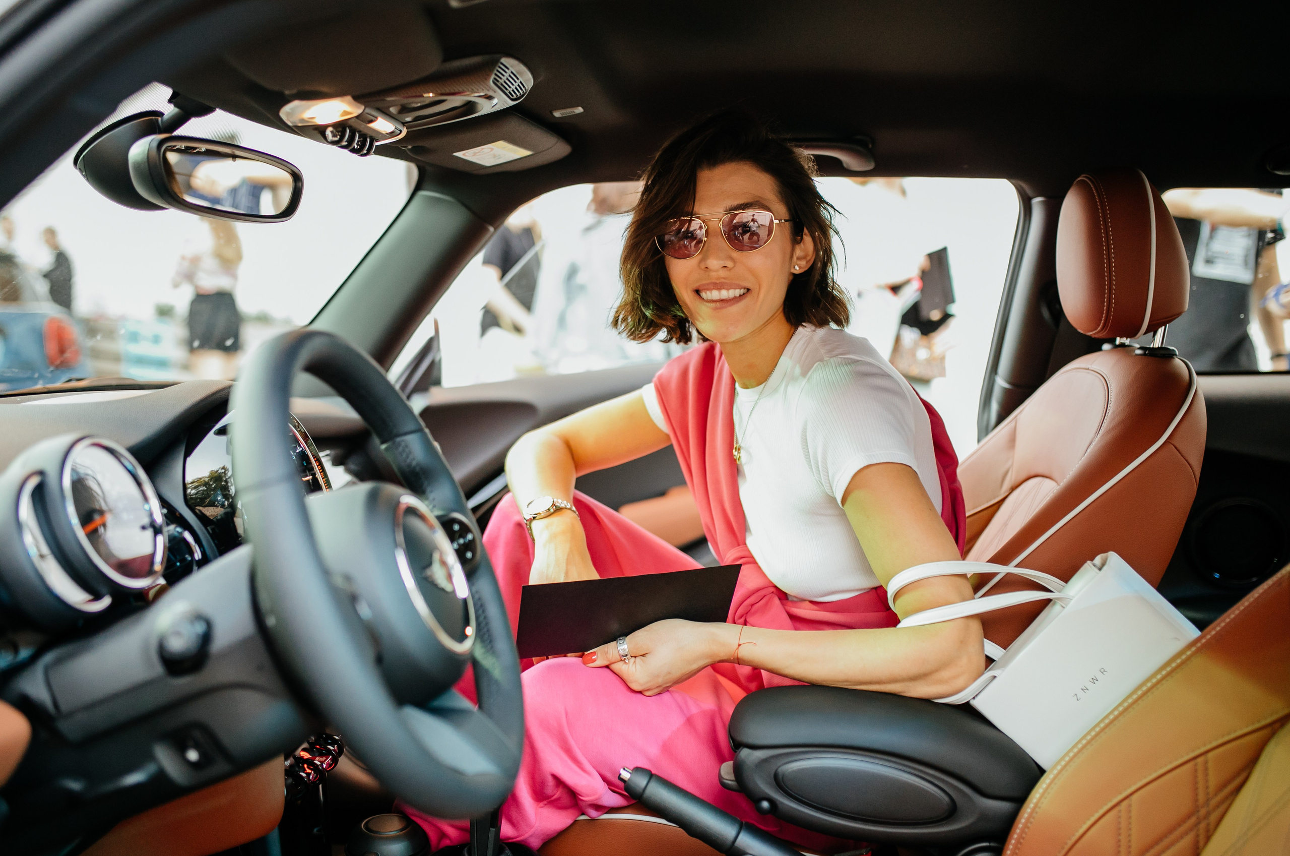 New MINI Cooper в Гоголь Центре. Репортажный, event, концертный и backstage фотограф из Москвы Виталий Кривцов