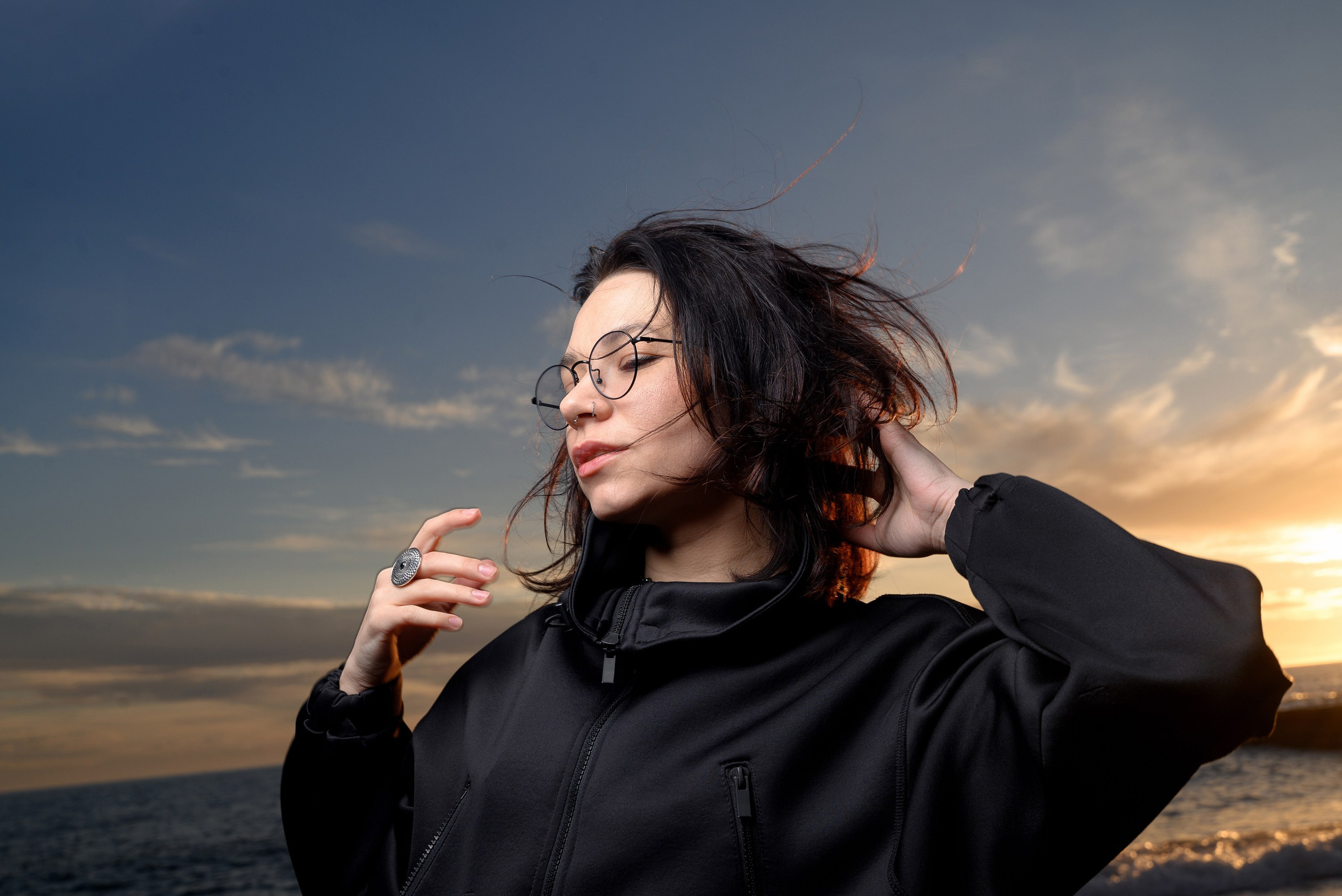 Красивые портреты на берегу моря в Сочи при закате