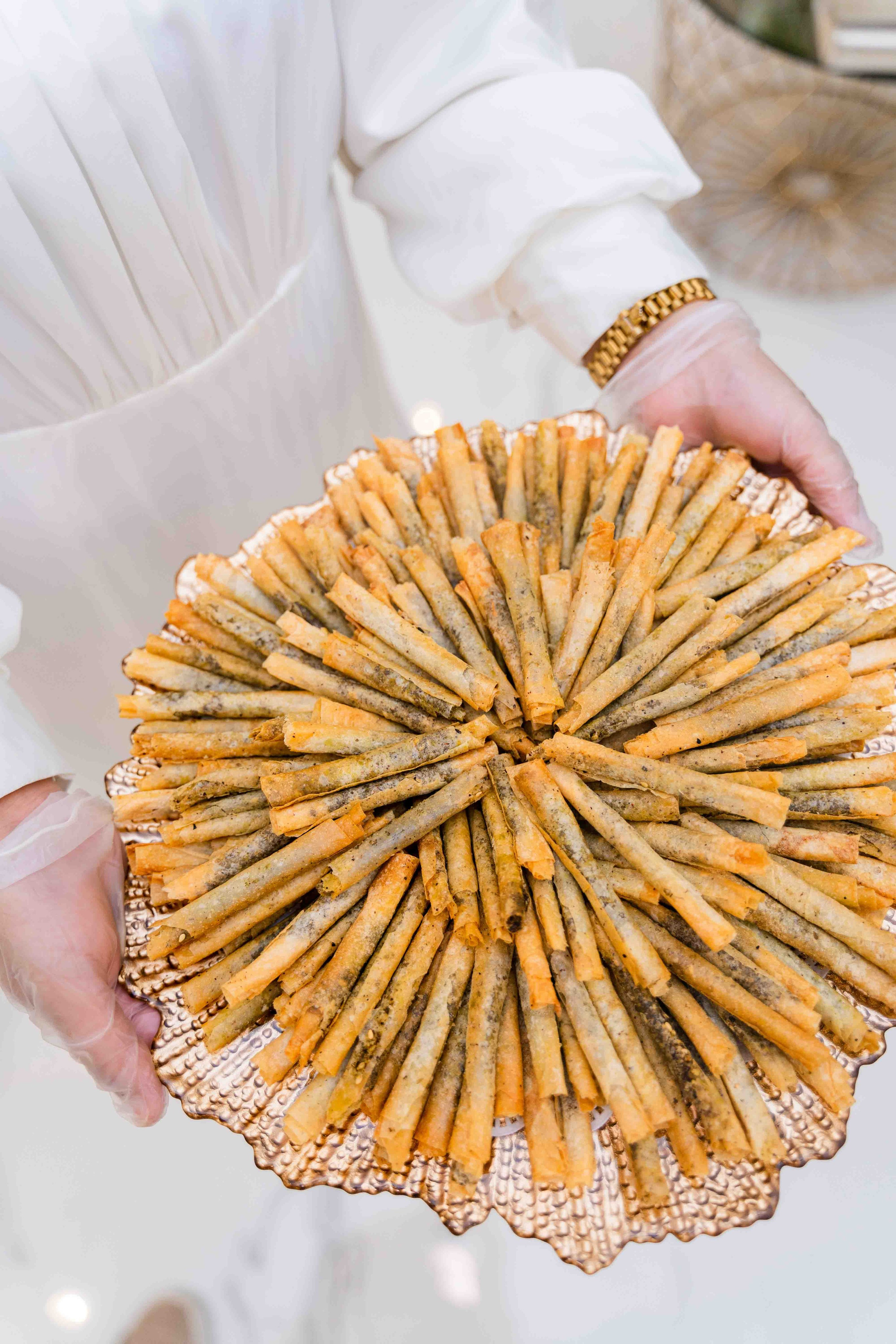 Арабская скромная помолвка дома (приватность на женские лица). Фотограф и видеограф в Москве и Абу Даби Мария Кулагина