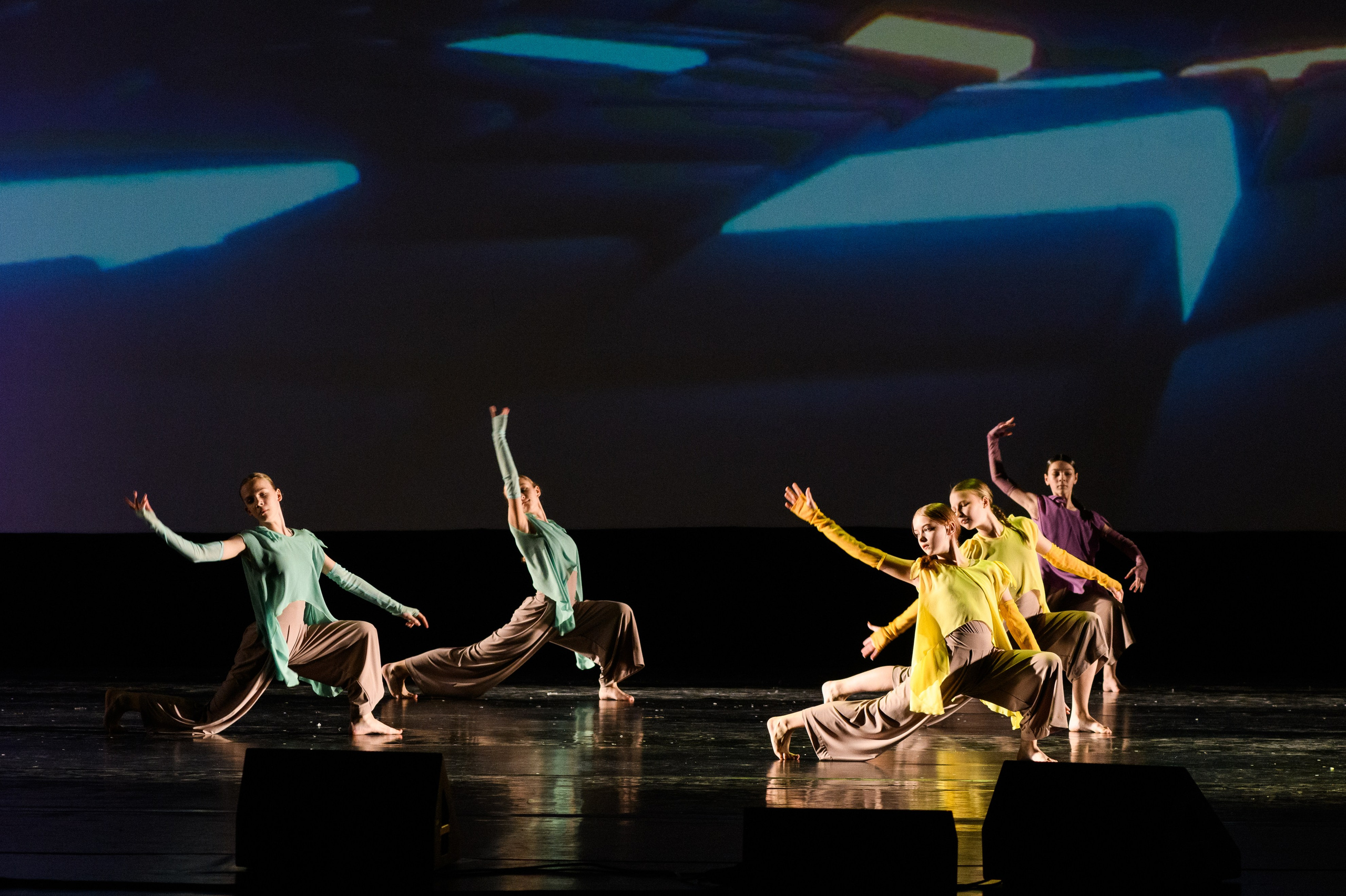 23 апреля, часть 2, БКЗ Октябрьский, г. Санкт-Петербург. Золотое яблочко