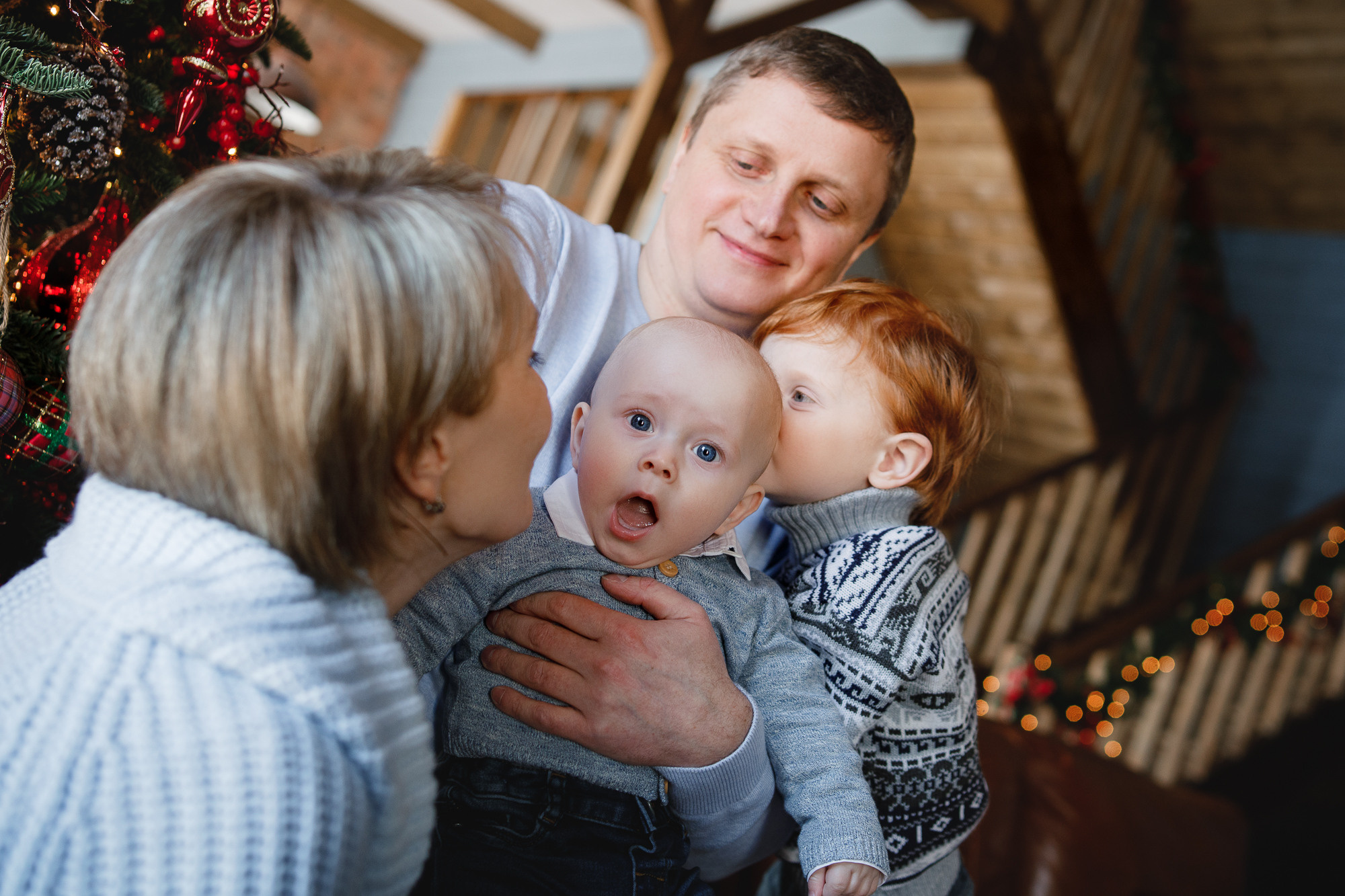 Новогодние съёмки. Фотограф на крещение и венчание, дни рождения и праздники