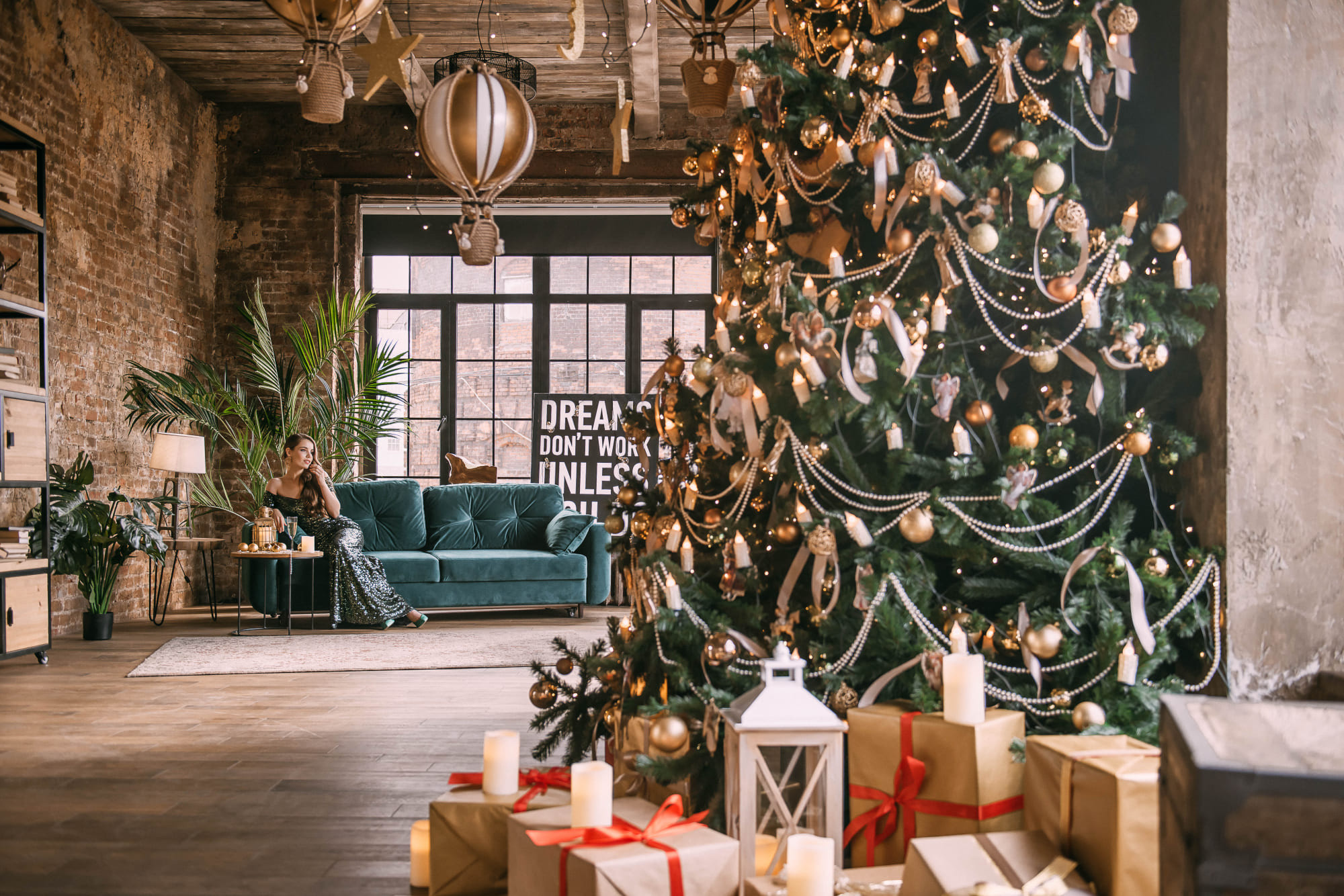 Cross Studio — зал Фольфрам. Фотограф на крещение и венчание, дни рождения и праздники