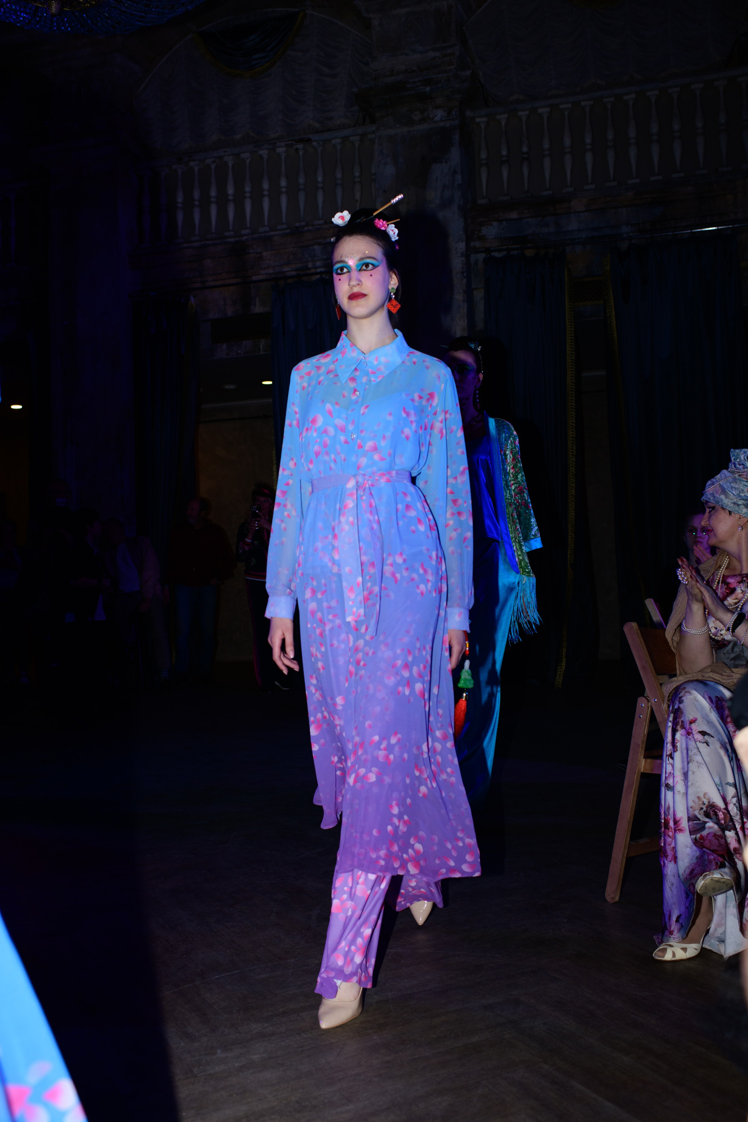 Репортаж модного показа «Люди брендов». Организация и проведение фотосъемок в Санкт-Петербурге. Фотограф Смирягин Илья