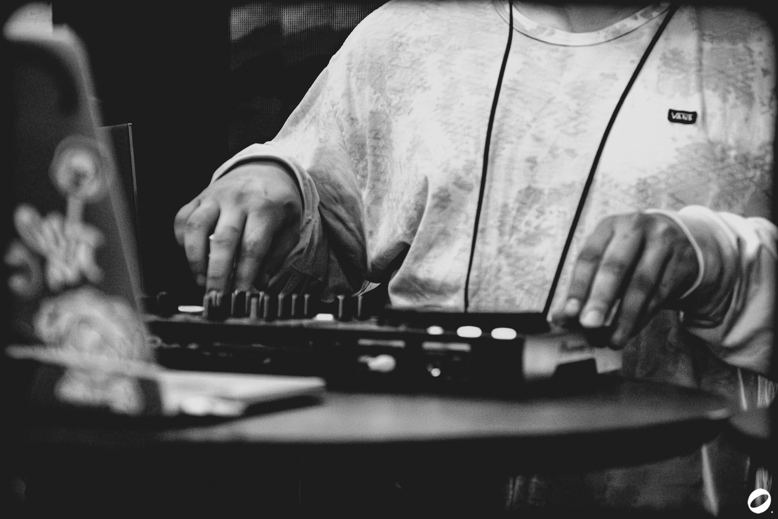ODD.CLUB 04/04 (@youlovebu). Соня бу тебя сфоткала
