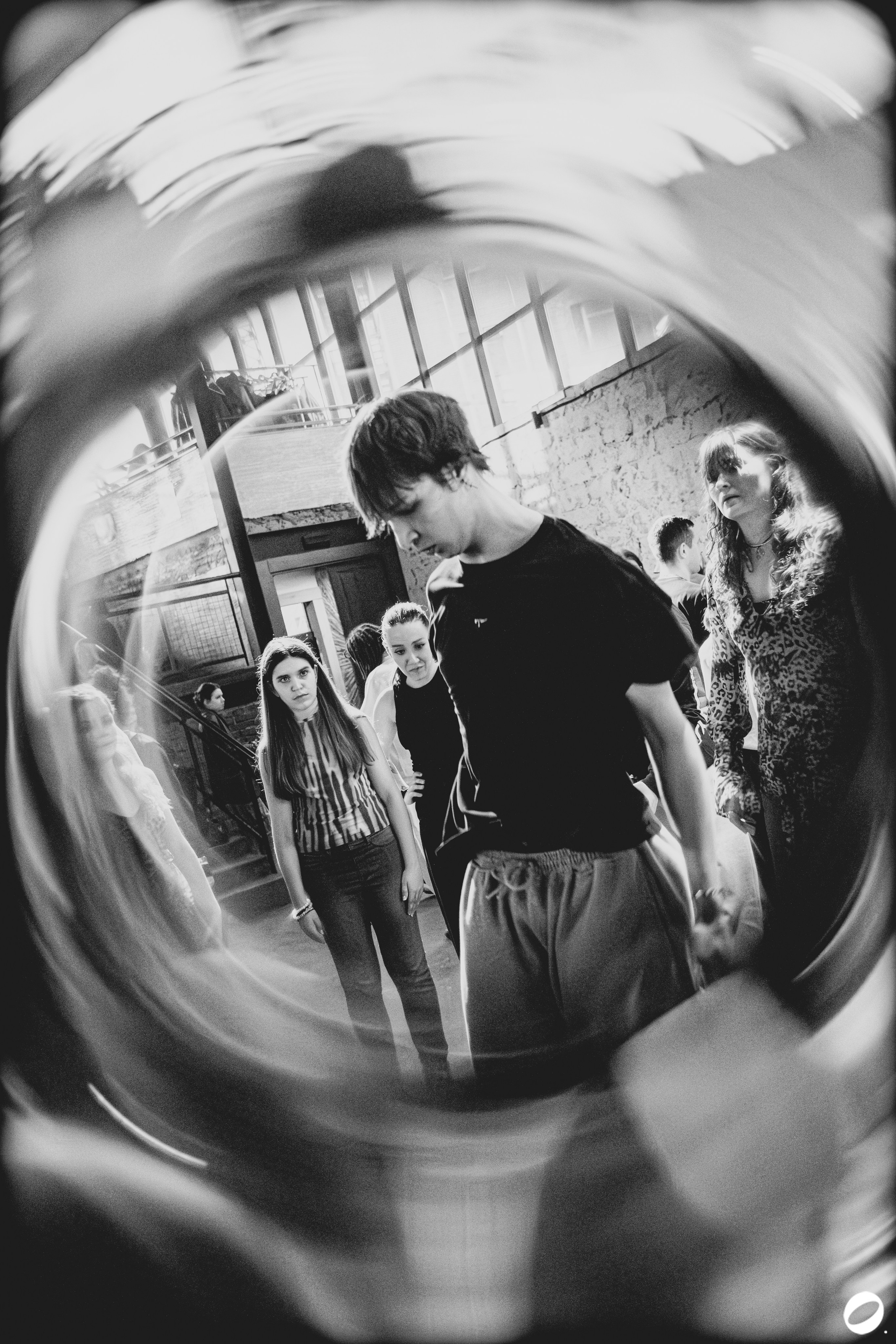 ODD.CLUB 04/04 (@youlovebu). Соня бу тебя сфоткала