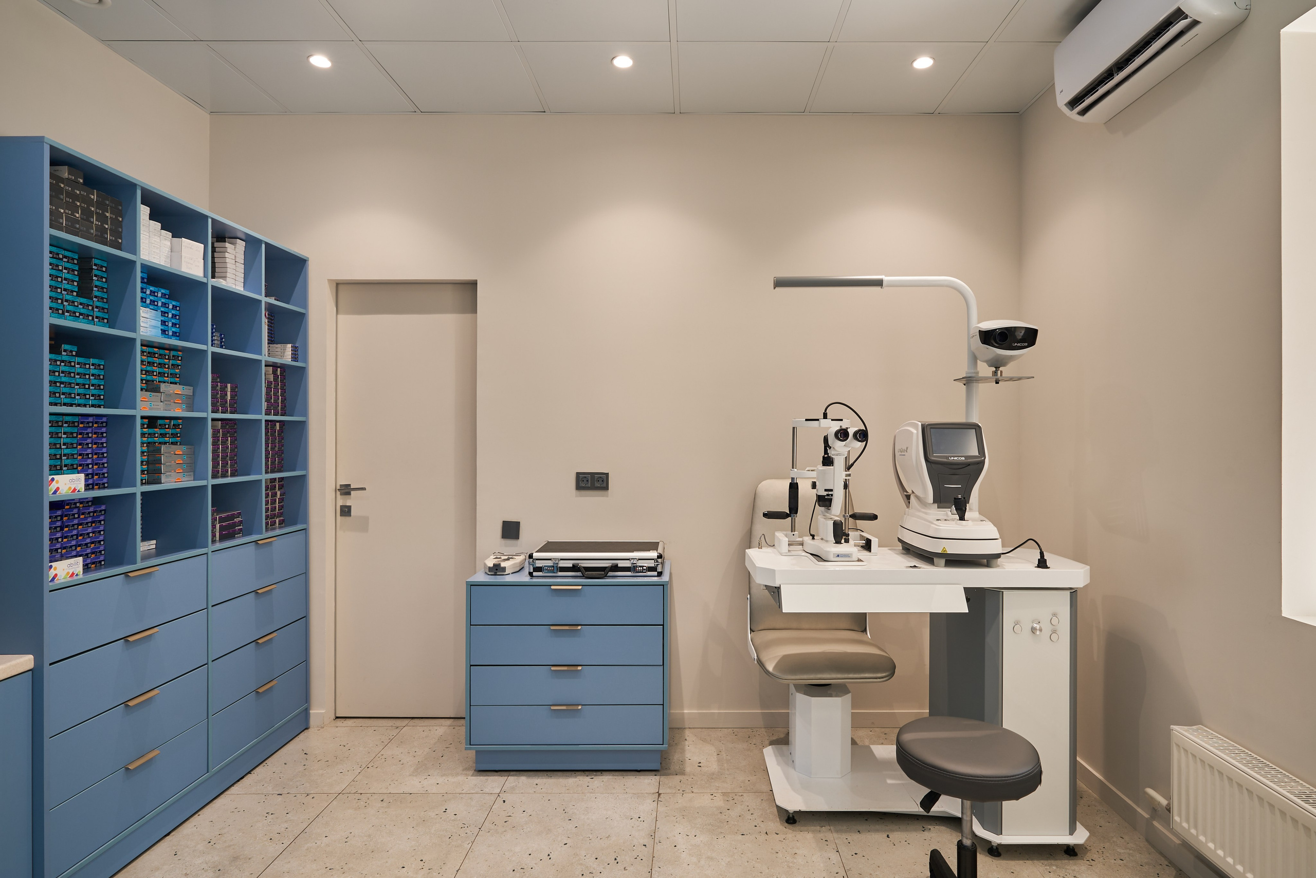 Небесно-голубой и капибара: оптика в Москве (Публикация My Decor). Бояршинов Антон Интерьерный фотограф/видеограф Москва