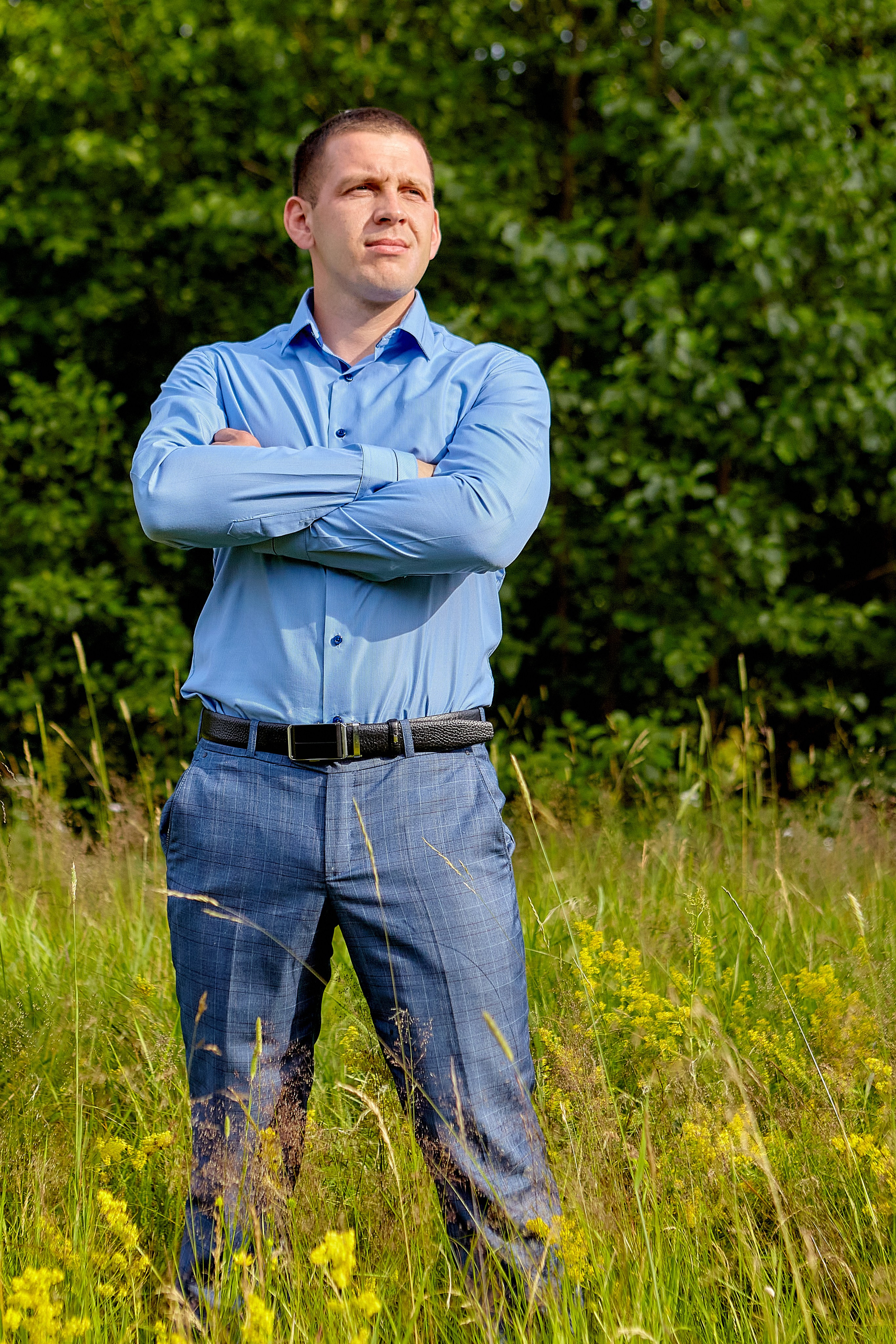 Мужской портрет, наполненный решимостью и теплотой, прокладывает путь в мир воспоминаний. Творческий проект Николая Голованова. г. Дзержинск