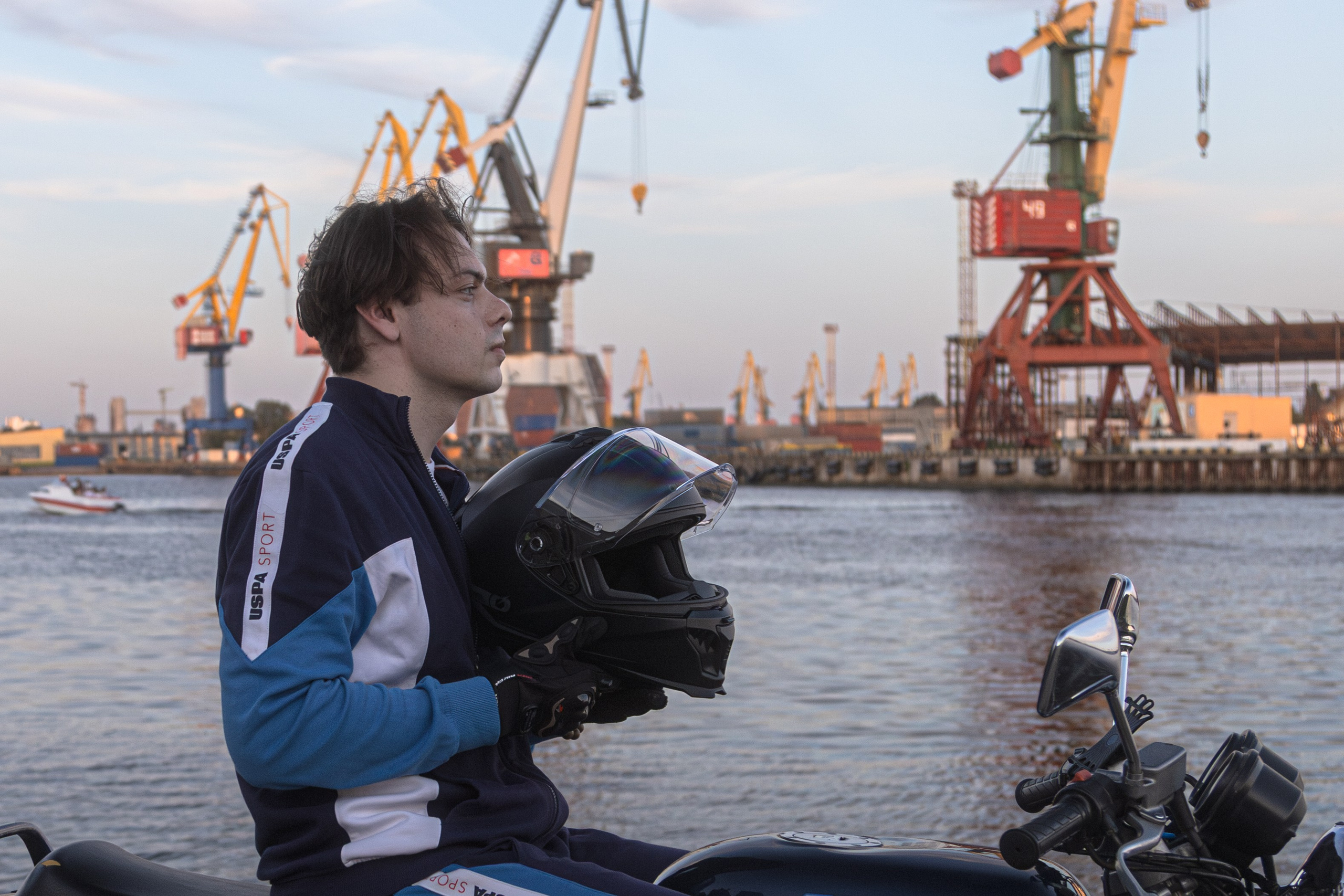 Daniil R. — Digital Noise —