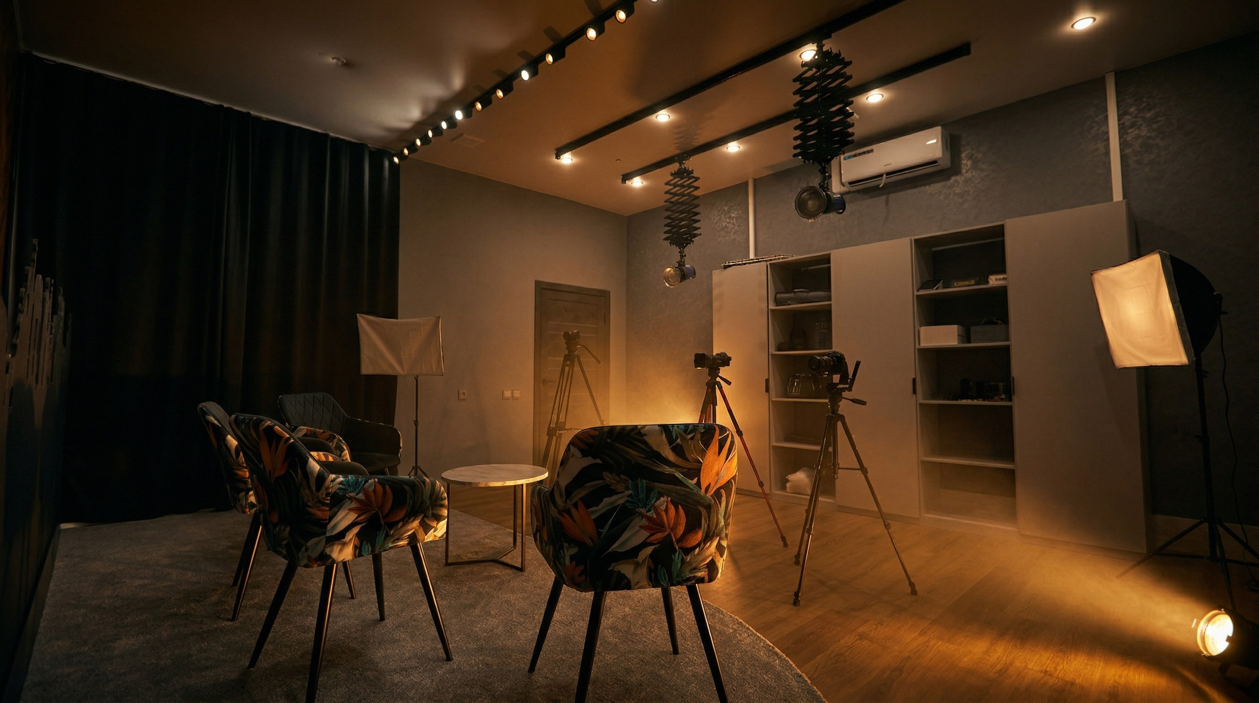 Аренда стдии. Фото и видеосъёмка в Ярославле | Грибов Медиа контент студия  — от 2500 ₽/час