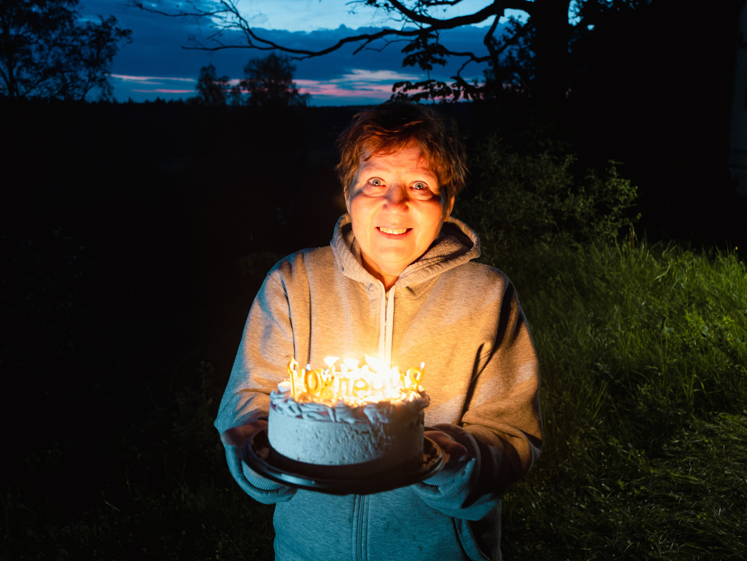 На берегу Угры. Конец мая 2024 года. Фотограф Никифоров-Гордеев Сергей. Москва и МО