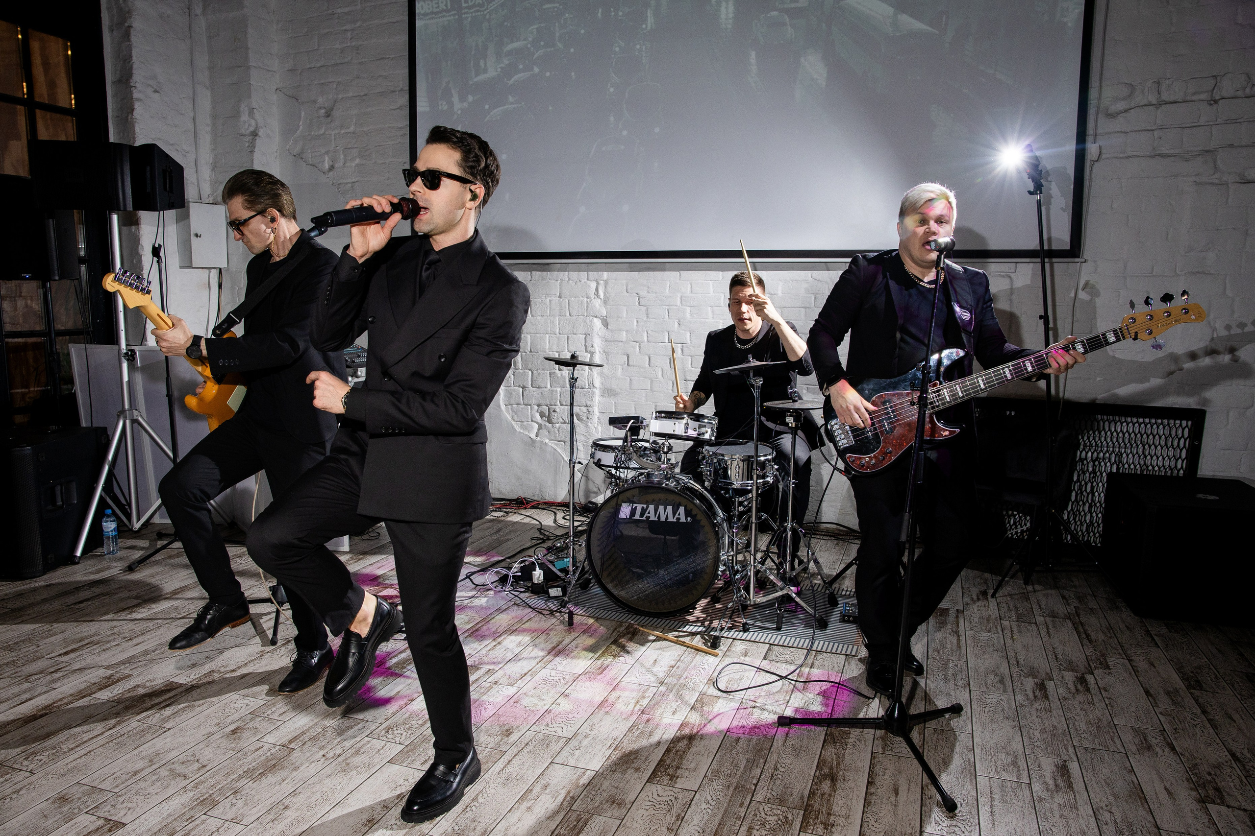 Репортажная съёмка. Свадебный фотограф в Иваново Гитарина Черняева