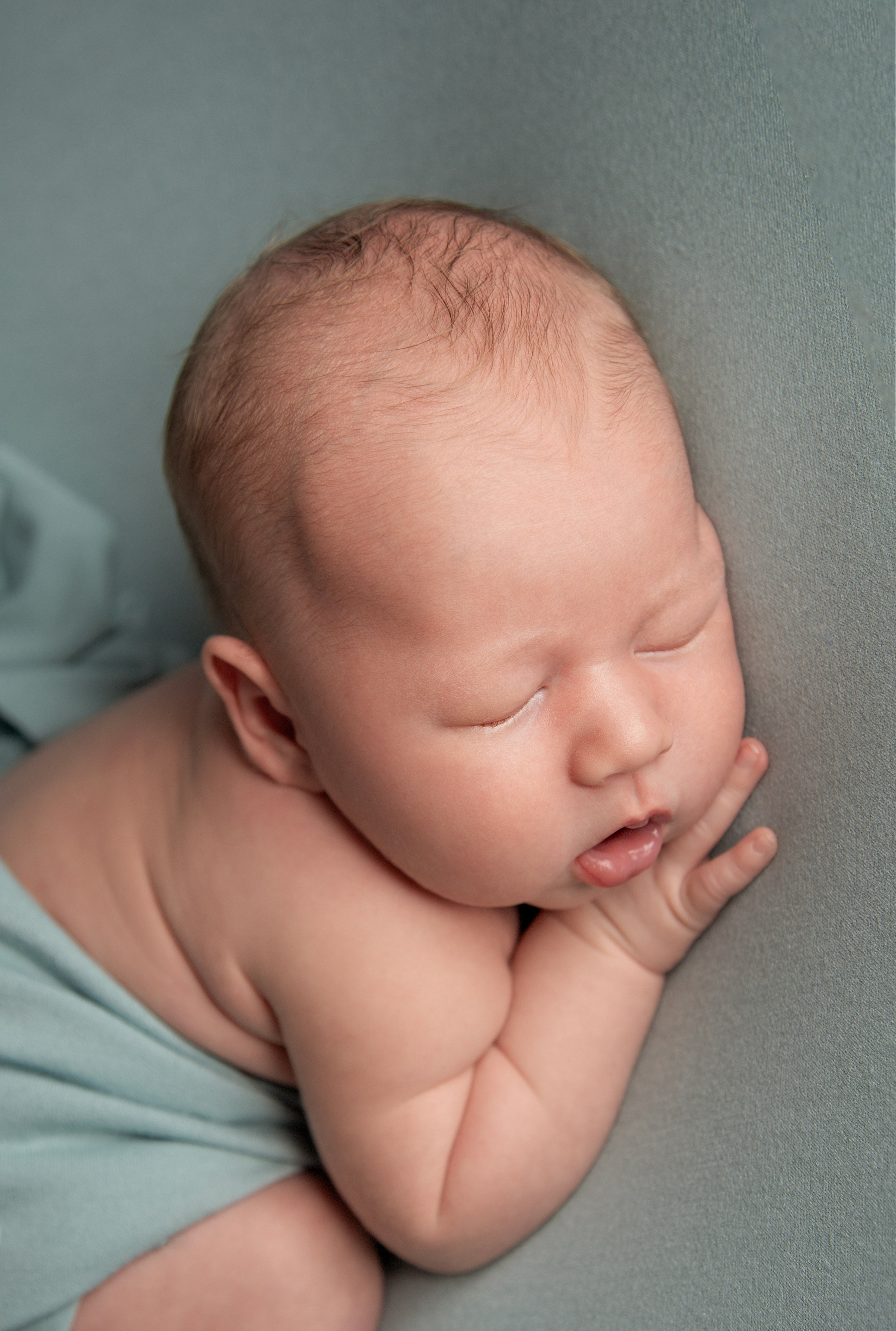 Фотосессия новорожденных в Ижевске. Фотограф новорожденных в Ижевске Анастасия Преснякова