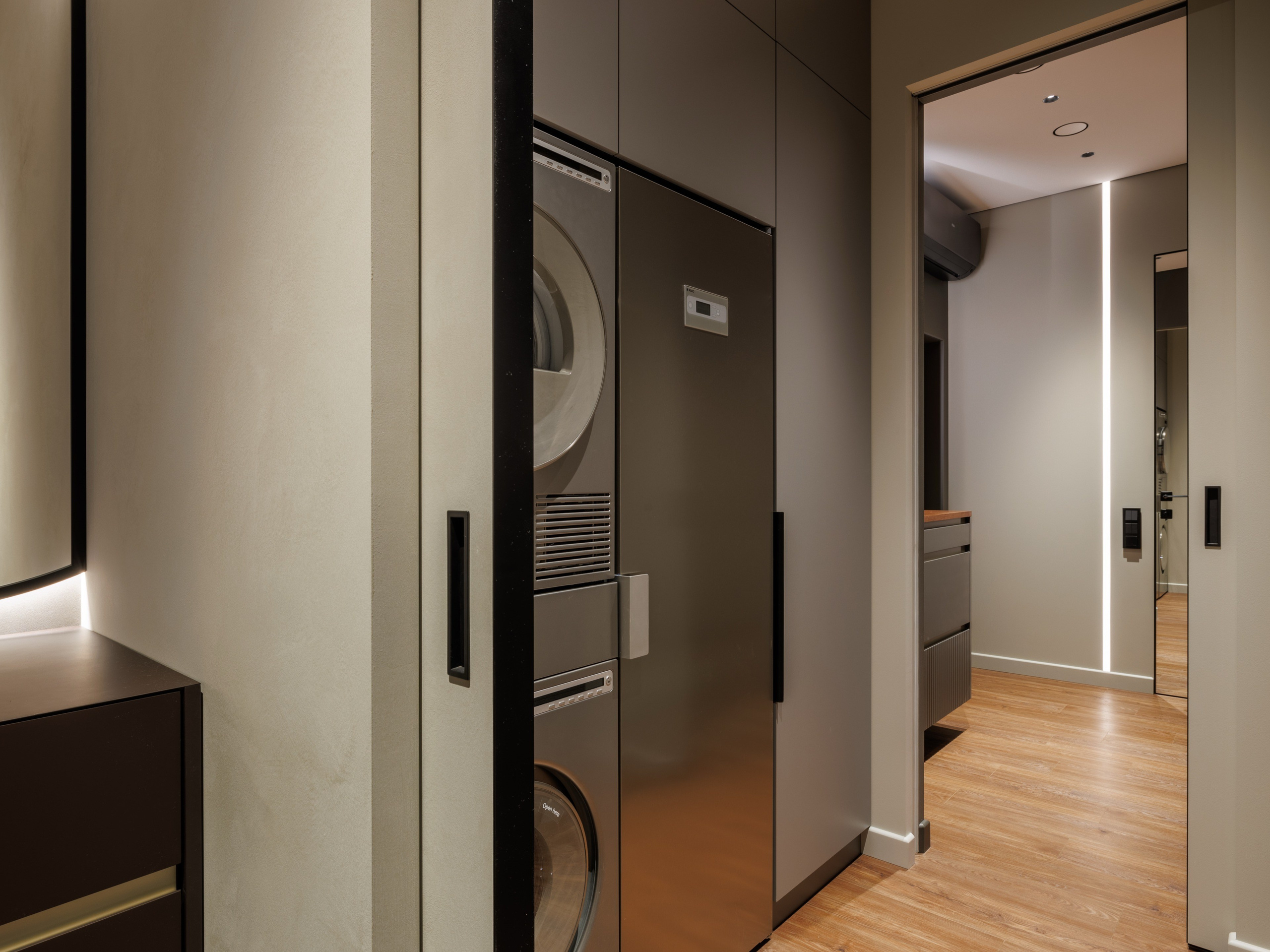 Interior photos of a 70 sq.m apartment in the Dynasty residential complex. Commercial photographer | Anton Ermakov