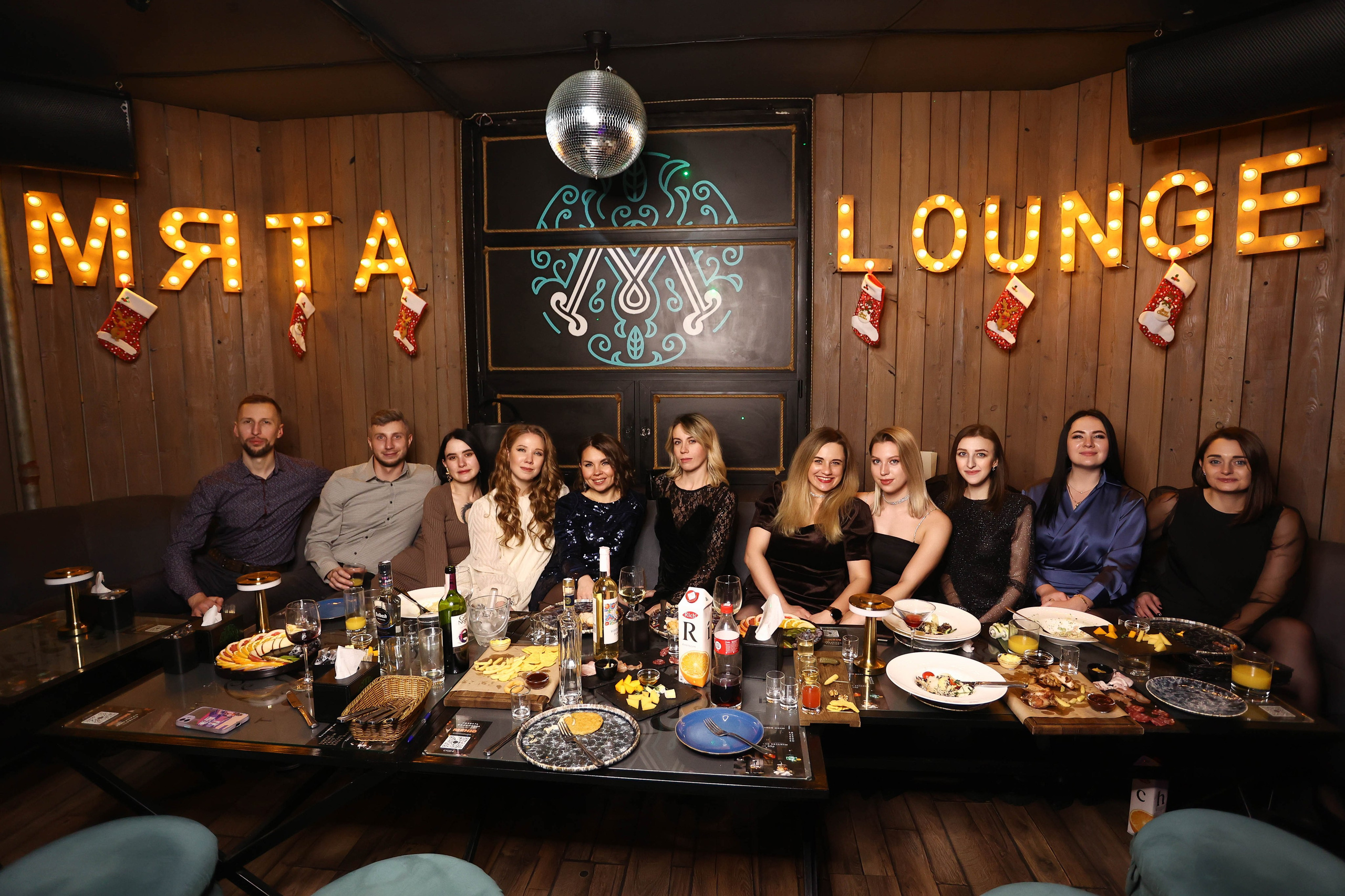 16/12/23 Новогоднее караоке в Мята Спортивная. Мята Спортивная — Кальянная, караоке, бар в Минске