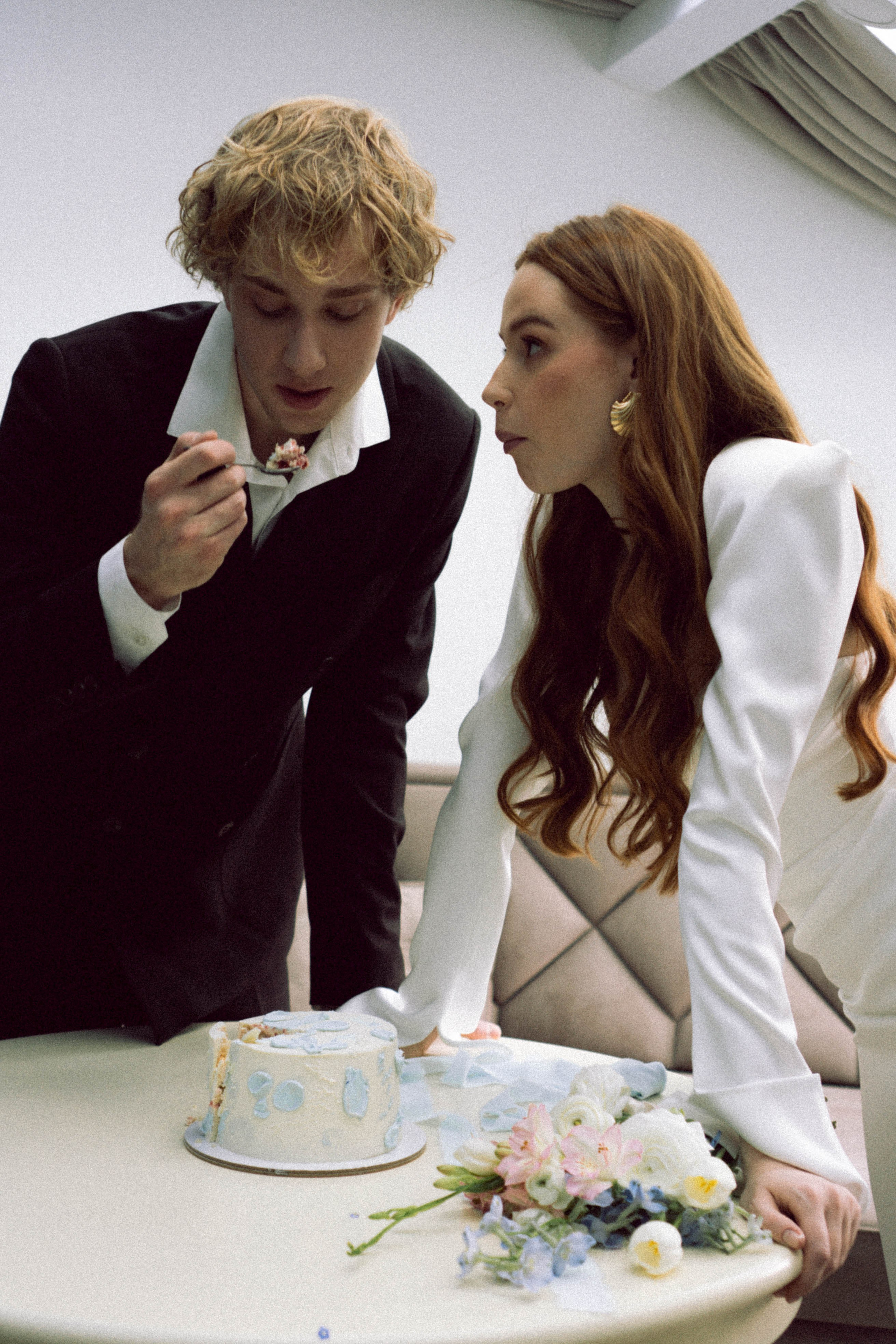 СВАДЕБНАЯ СЬЕМКА В ОТЕЛЕ. СБОРЫ ЖЕНИХА И НЕВЕСТЫ И ТАКЖЕ ТОР И ПОДГОТОВКА К ПРОГУЛКЕ. Профессиональный фотограф, Санкт-Петербург — Виктория Богомолова