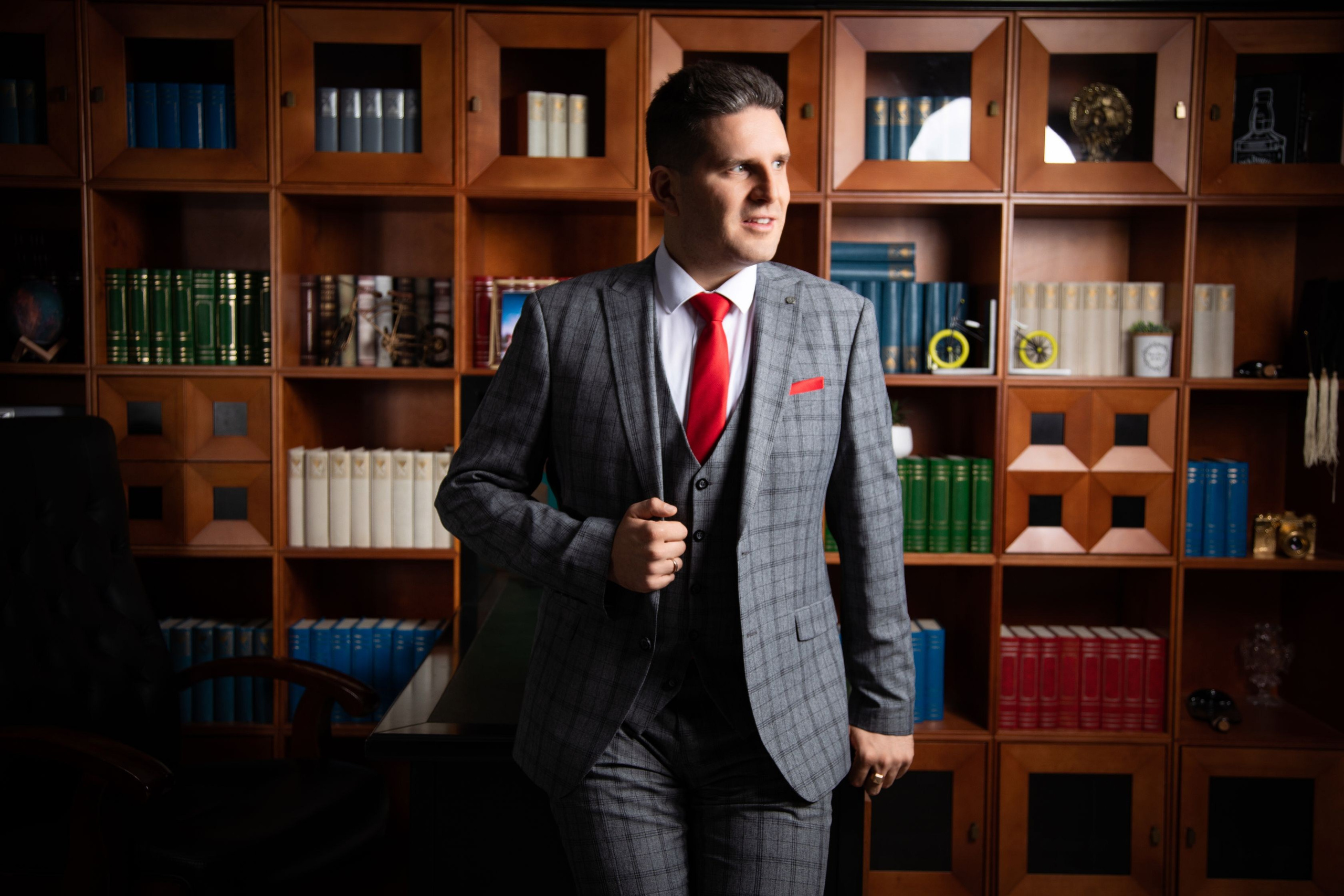 Пример мужской фотосессии MAX 90 минут | Бизнес Fotogen. Интерьерная фотостудия FOTOGEN г. Краснодар