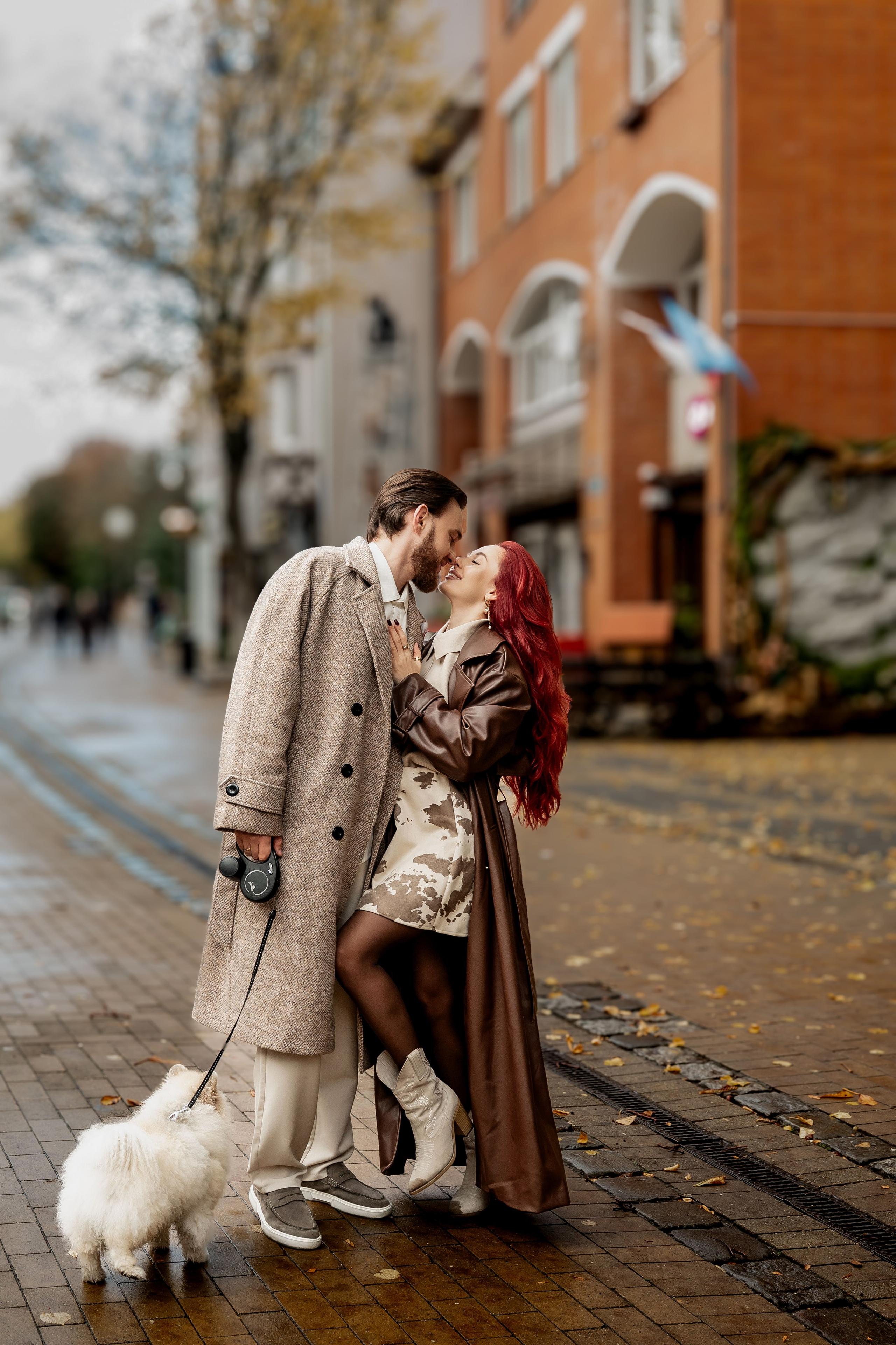 Влюбленные с собачкой. Наталья Слесаренко фотограф в Сочи